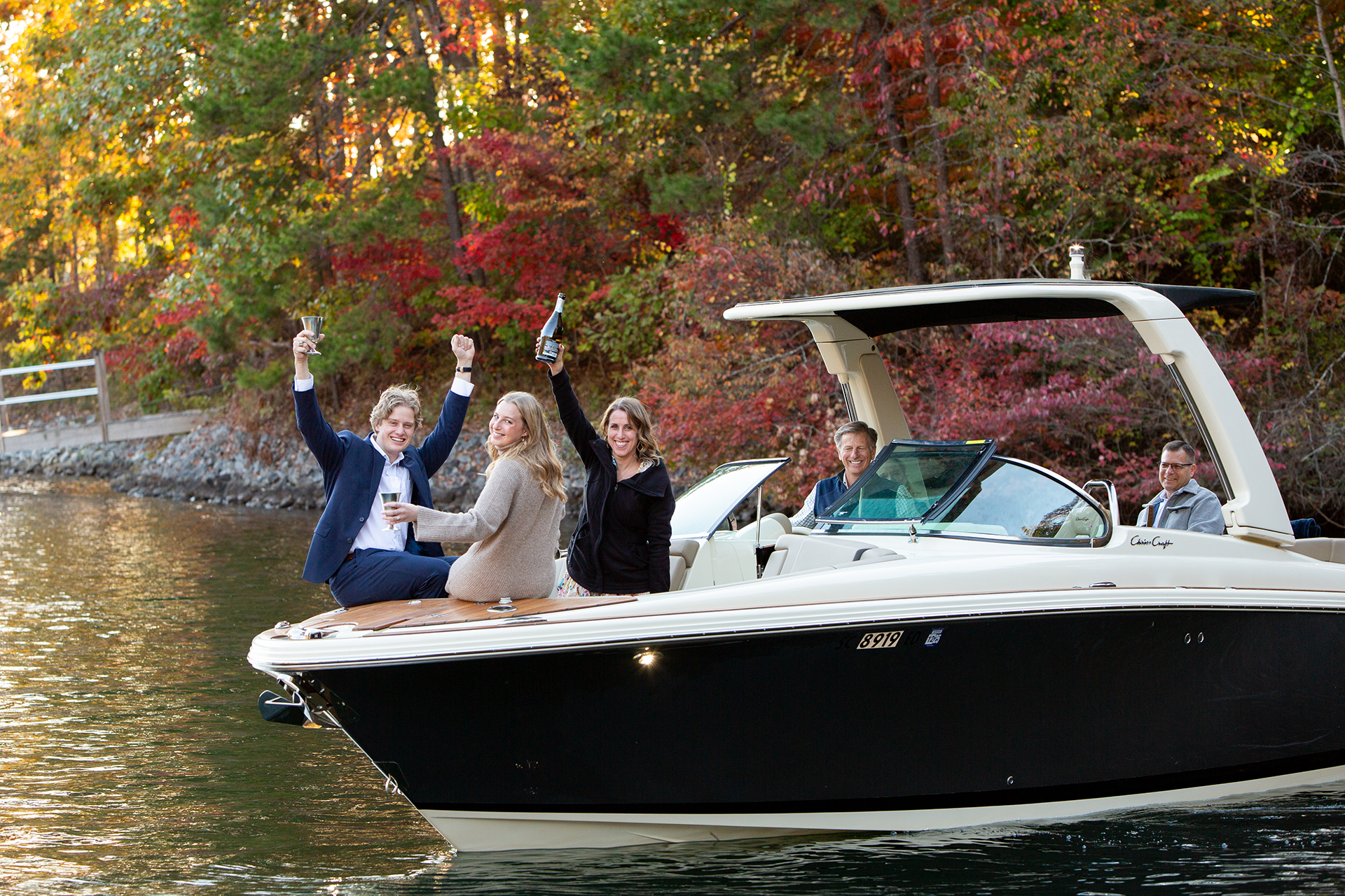 Engagement photos at Lake Keowee | Christine Scott Photography