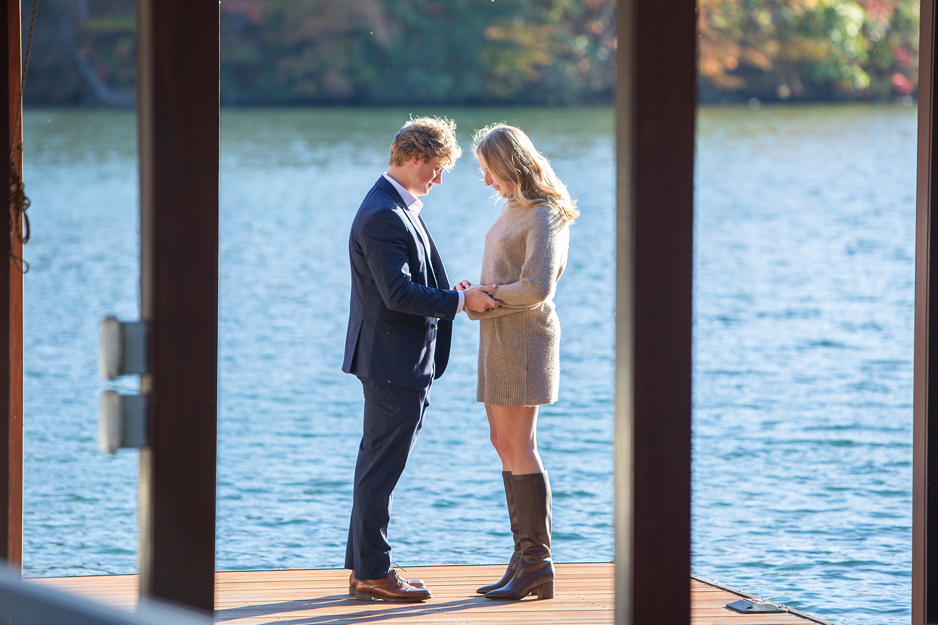 Engagement photos at Lake Keowee | Christine Scott Photography