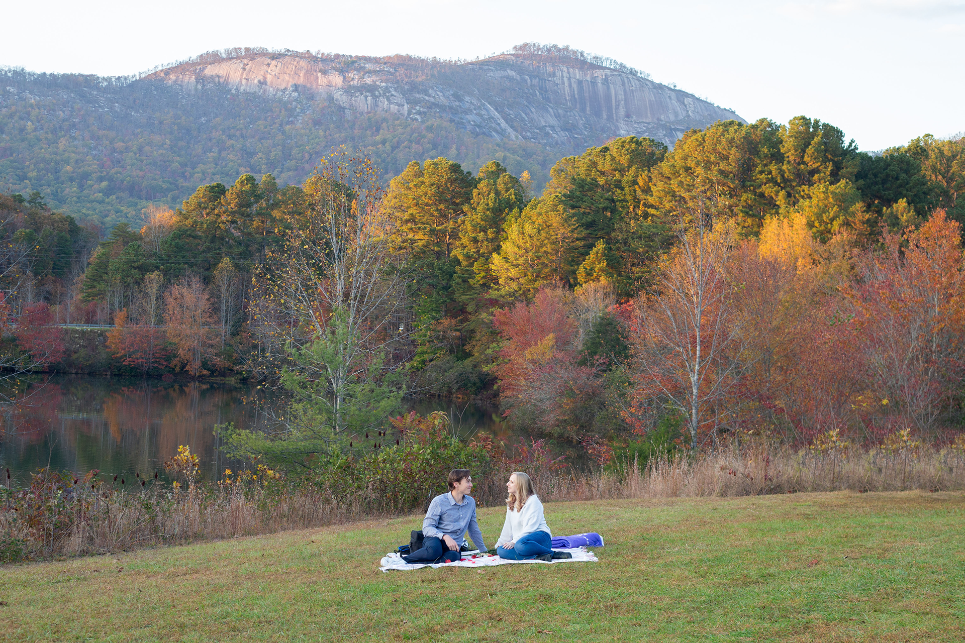 Engagement photos at Table Rock State Park | Christine Scott Photography