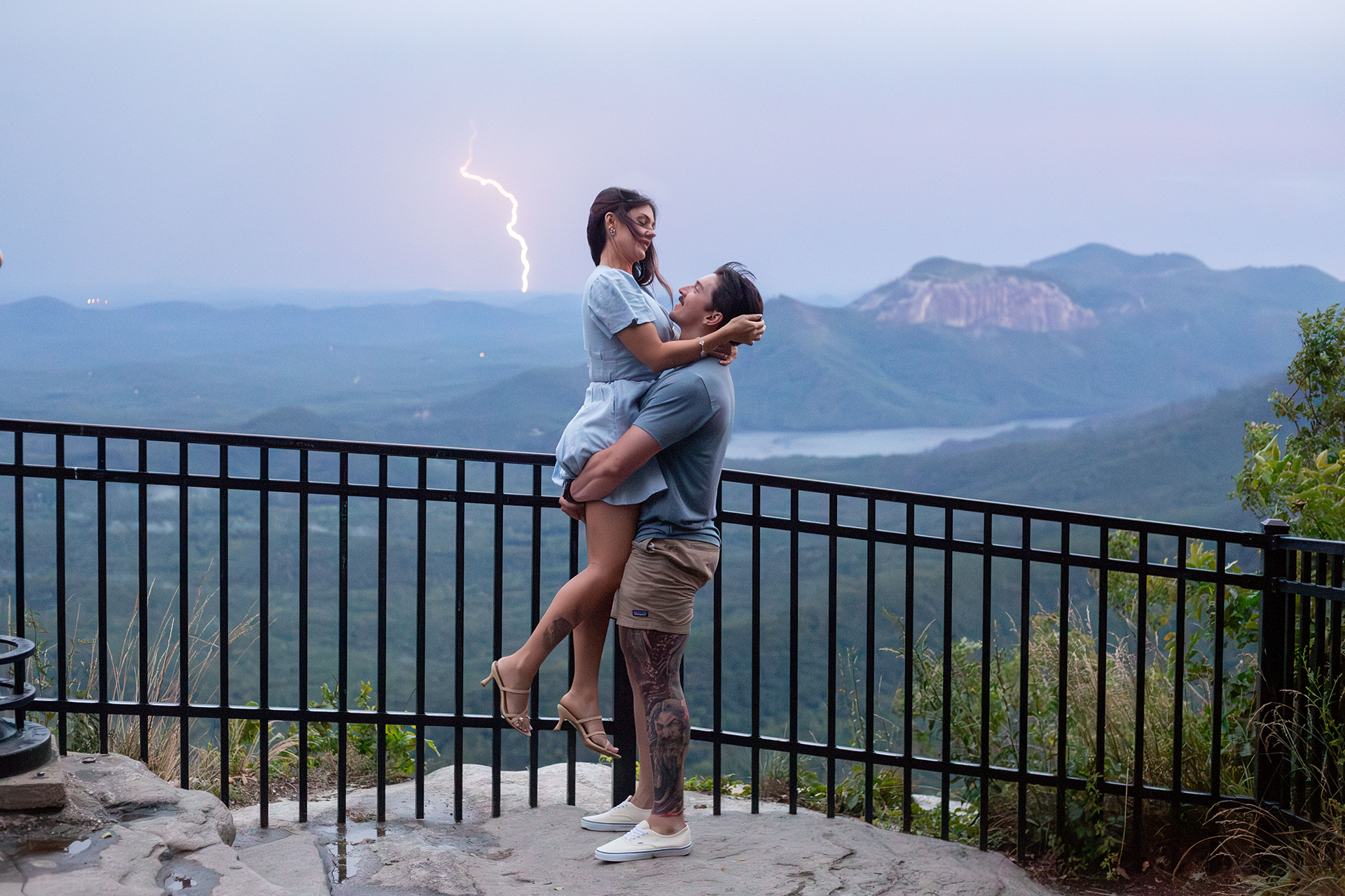 Engagement photos in upstate South Carolina | Christine Scott Photography