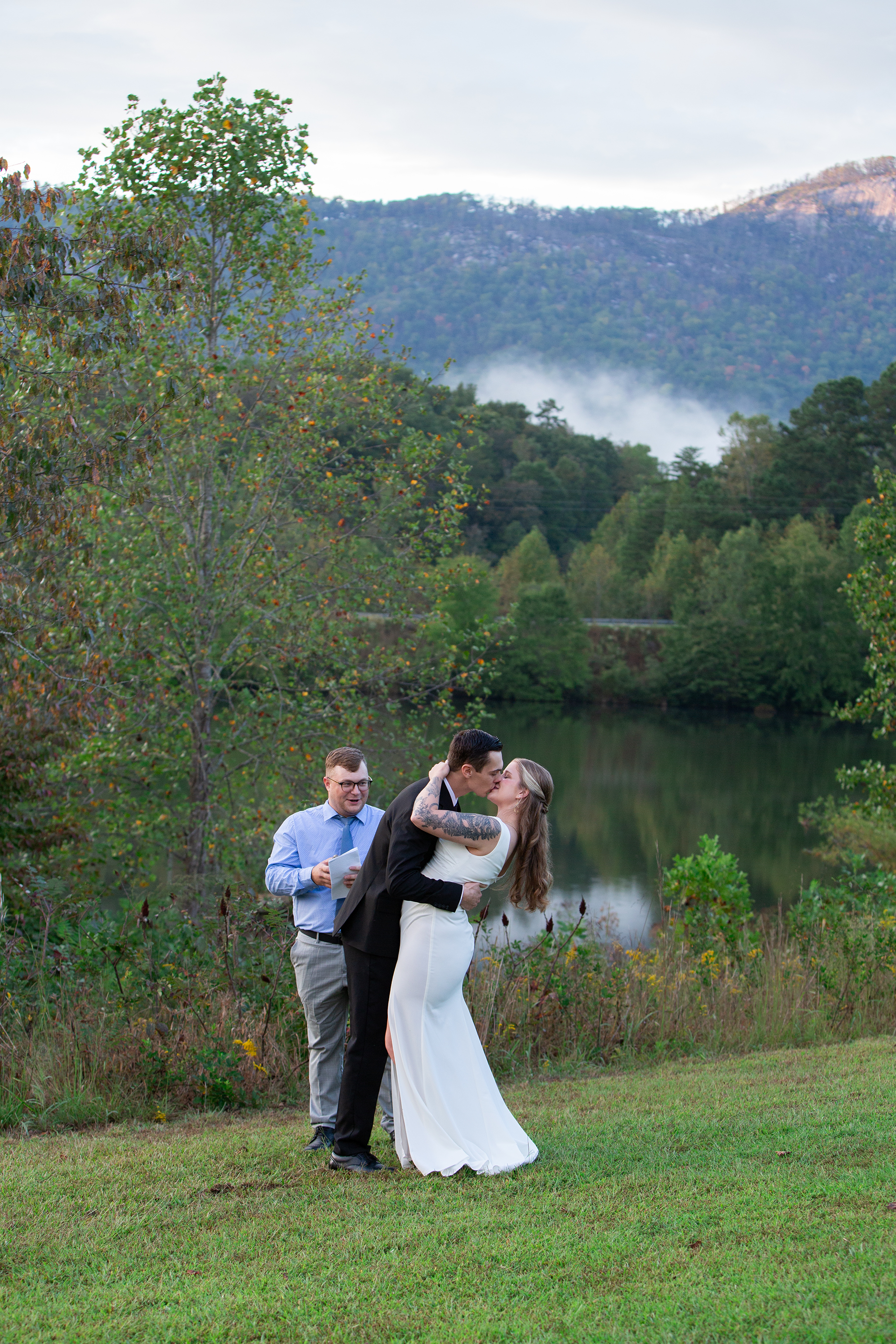 Elopement photos at Table Rock State Park | Christine Scott Photography