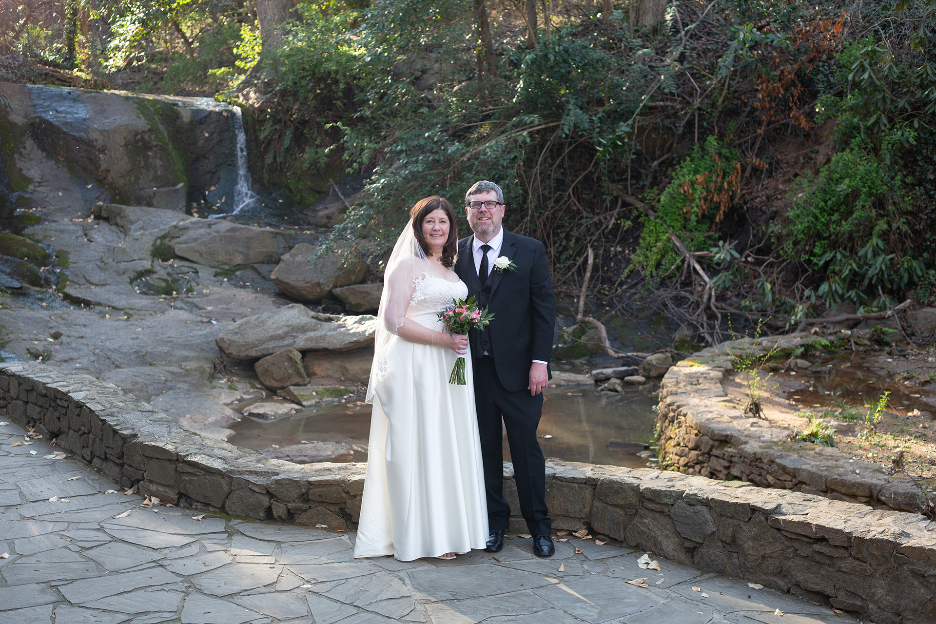 Elope in downtown Greenville, SC | Christine Scott Photography