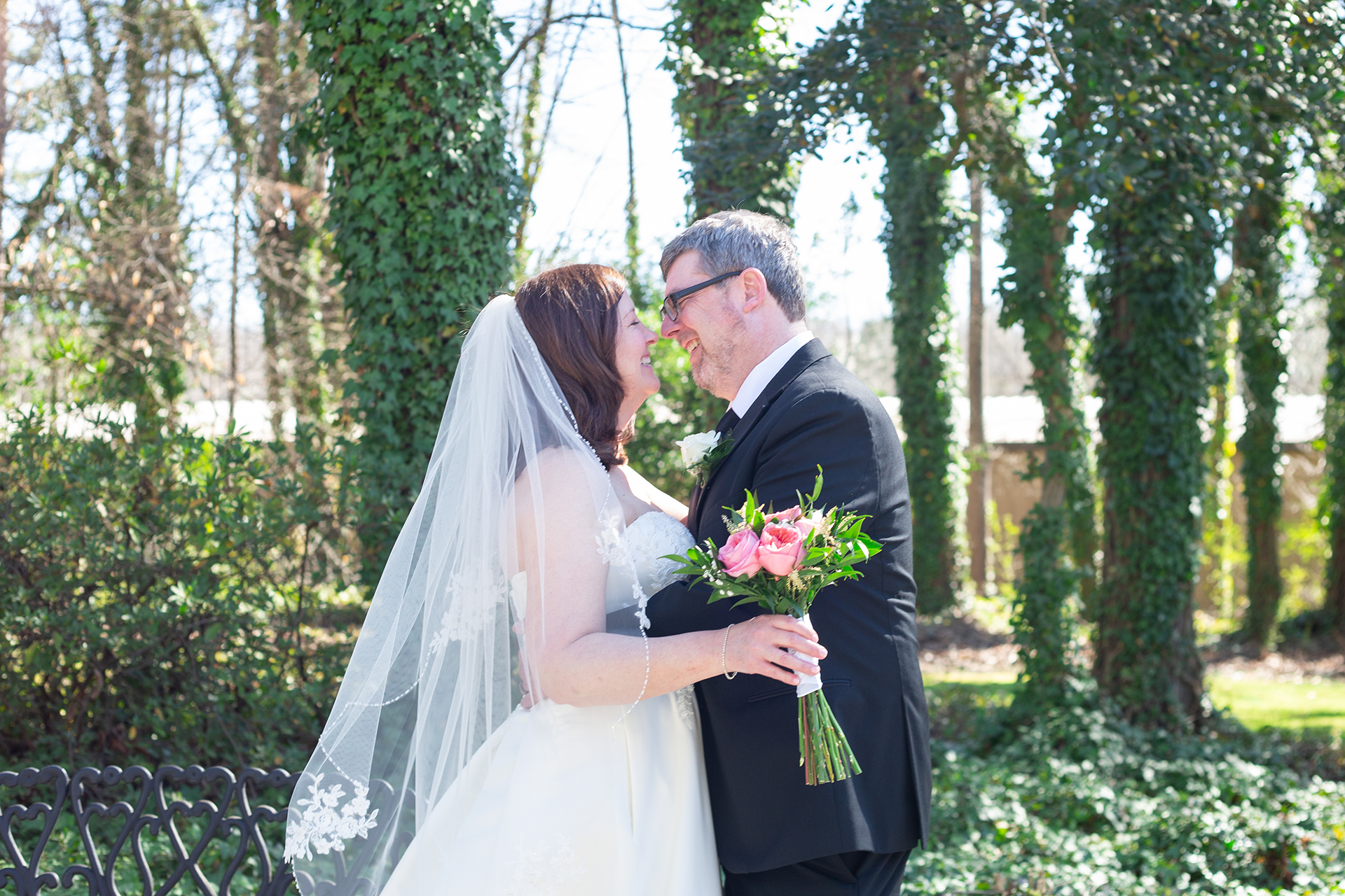 Elope in downtown Greenville, SC | Christine Scott Photography