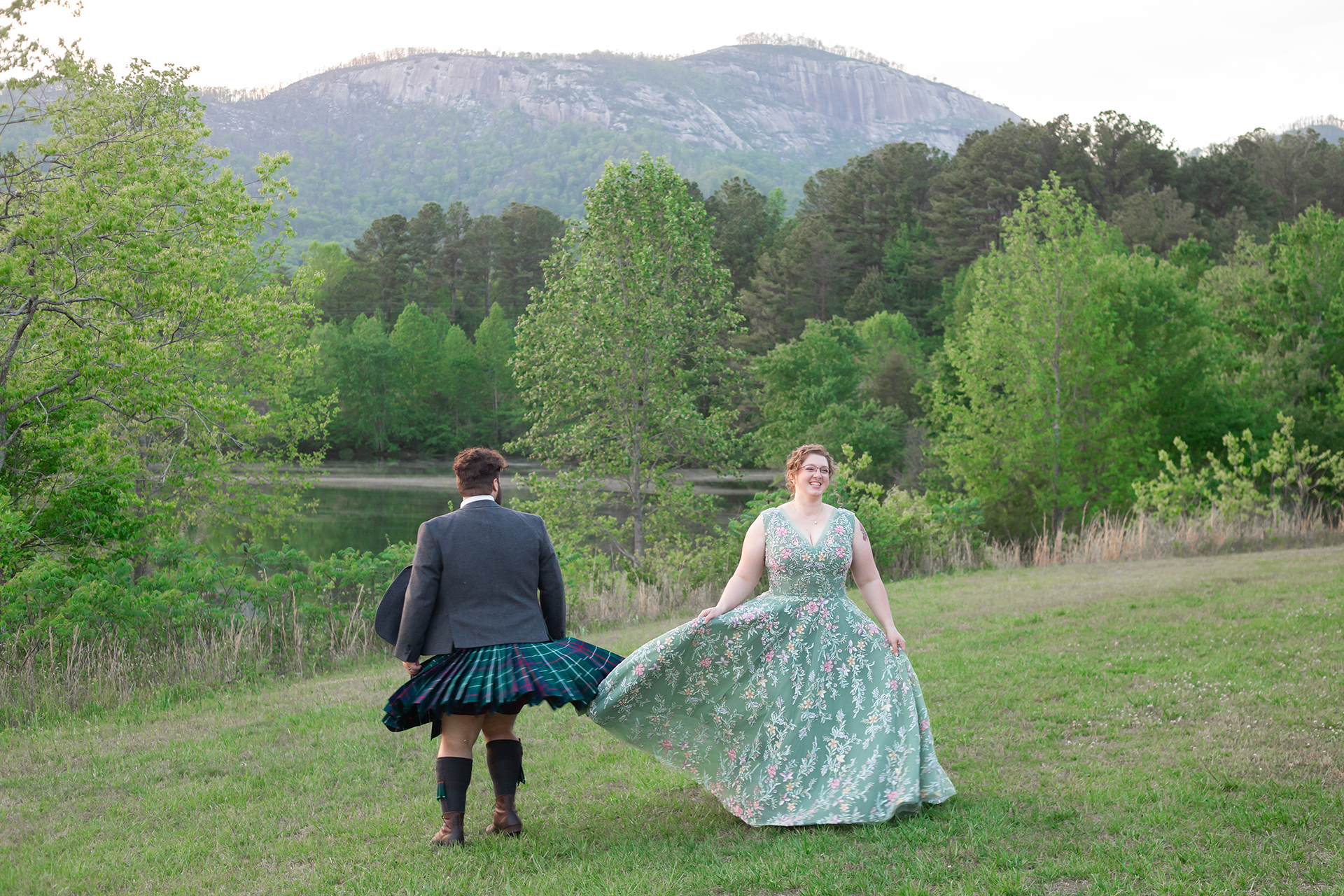 Elopement at Table Rock State Park | Christine Scott Photography