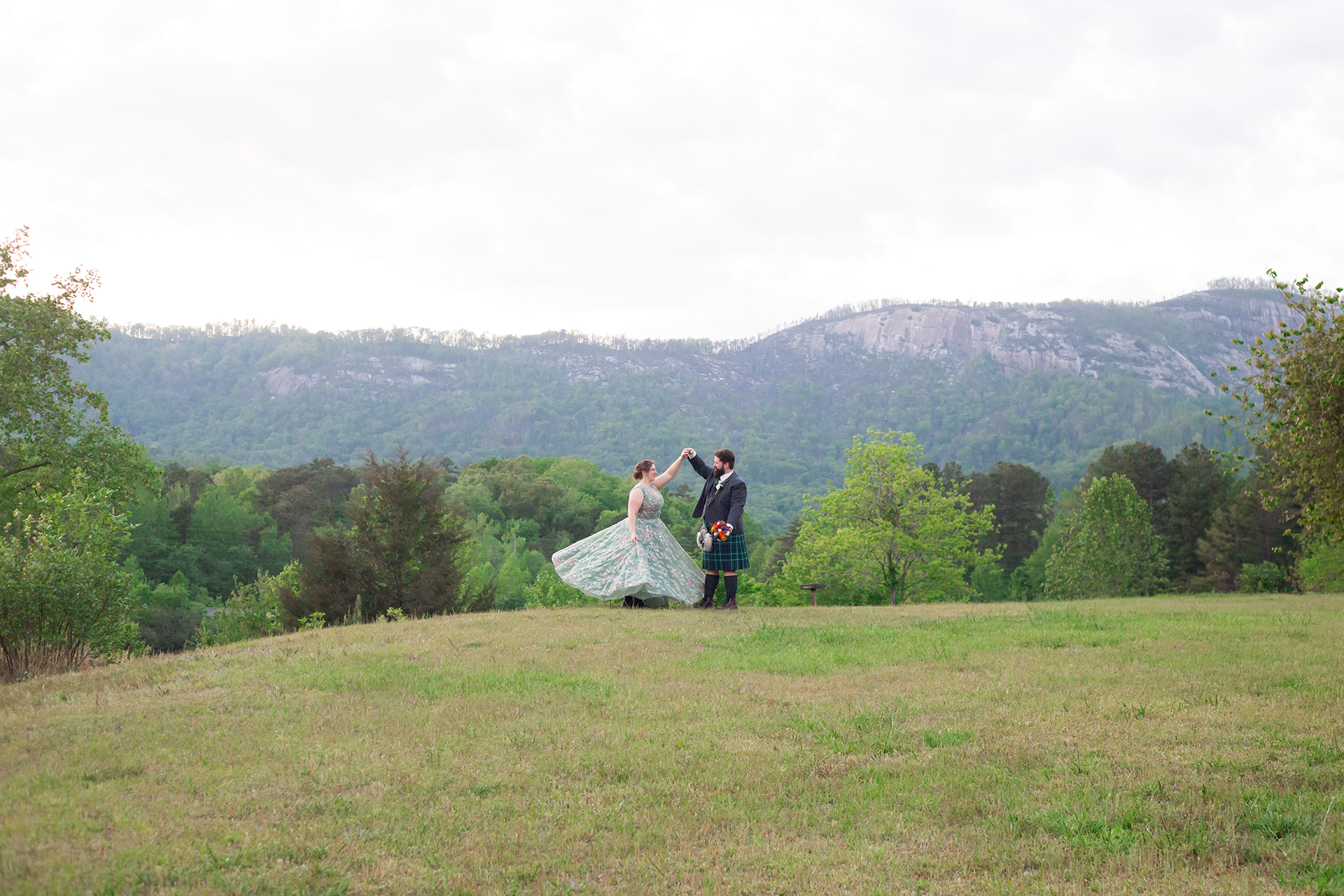 Elopement at Table Rock State Park | Christine Scott Photography