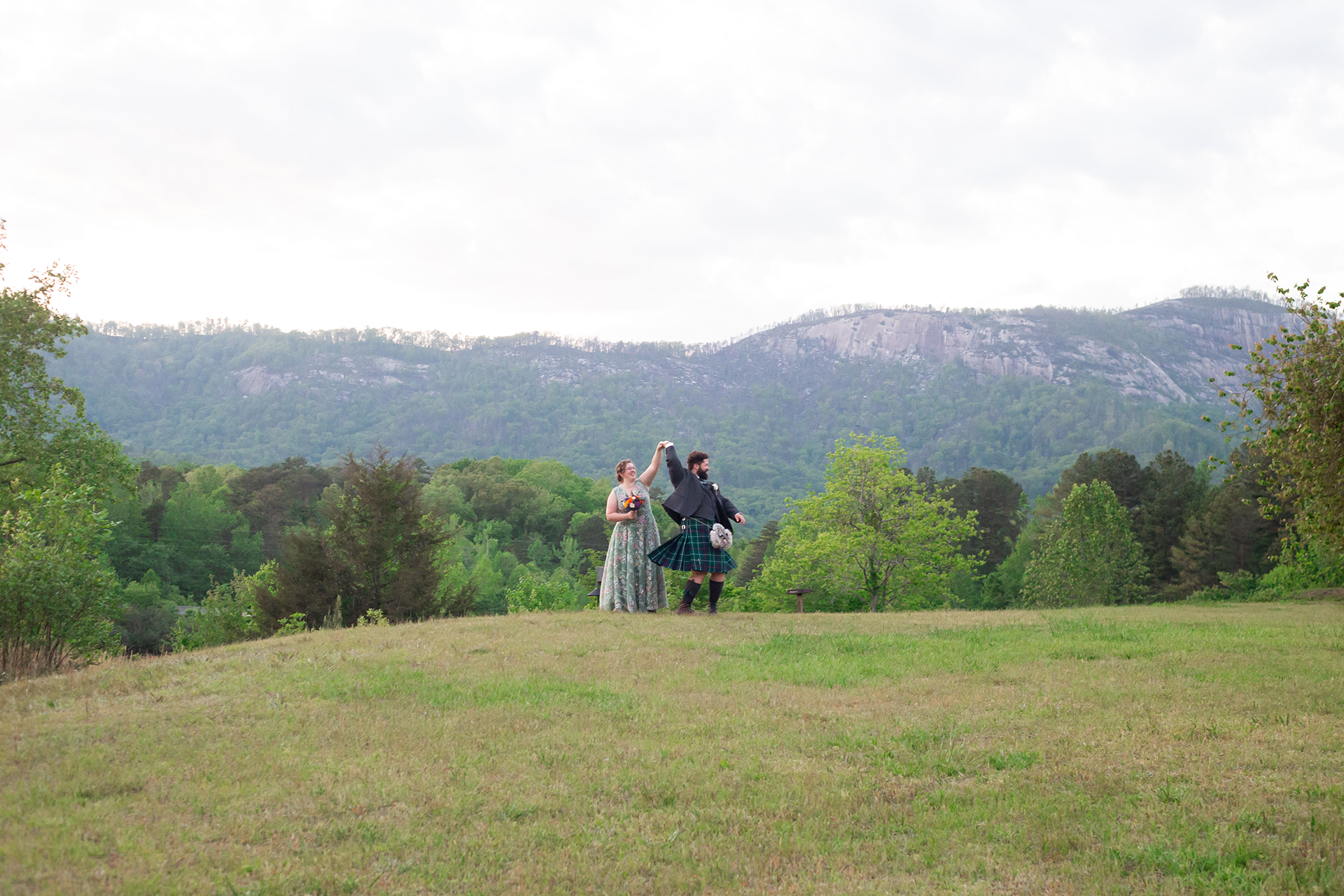 Elopement at Table Rock State Park | Christine Scott Photography