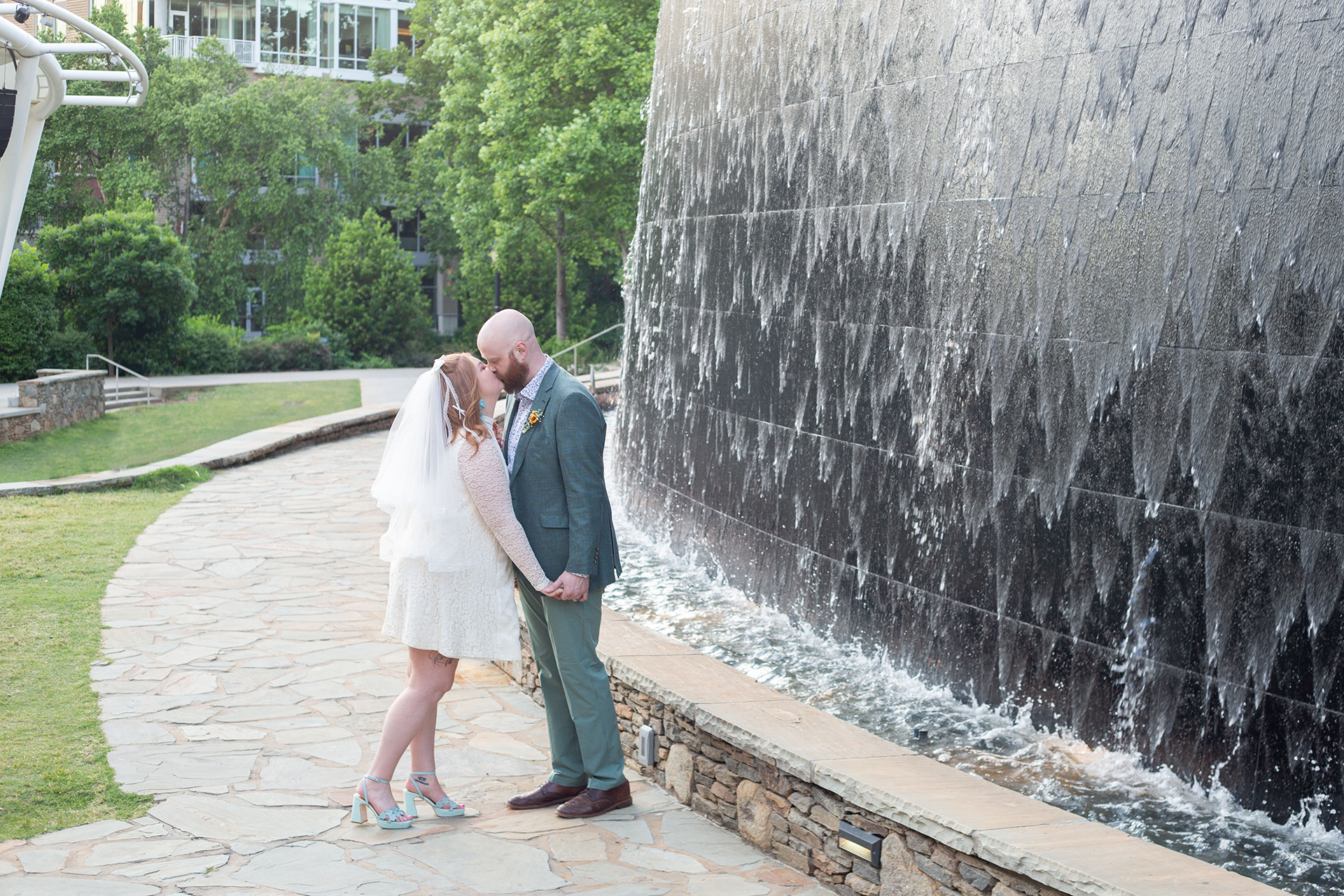 Elopement photos in Greenville, SC | Christine Scott PhotographyDowntown Greenville Elopement Photos | Christine Scott Photography