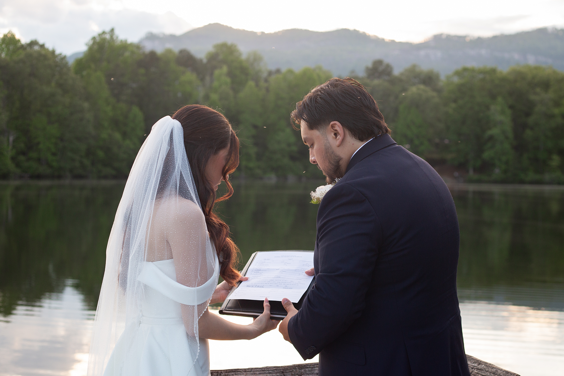 Elopement at Table Rock State Park | Christine Scott Photography