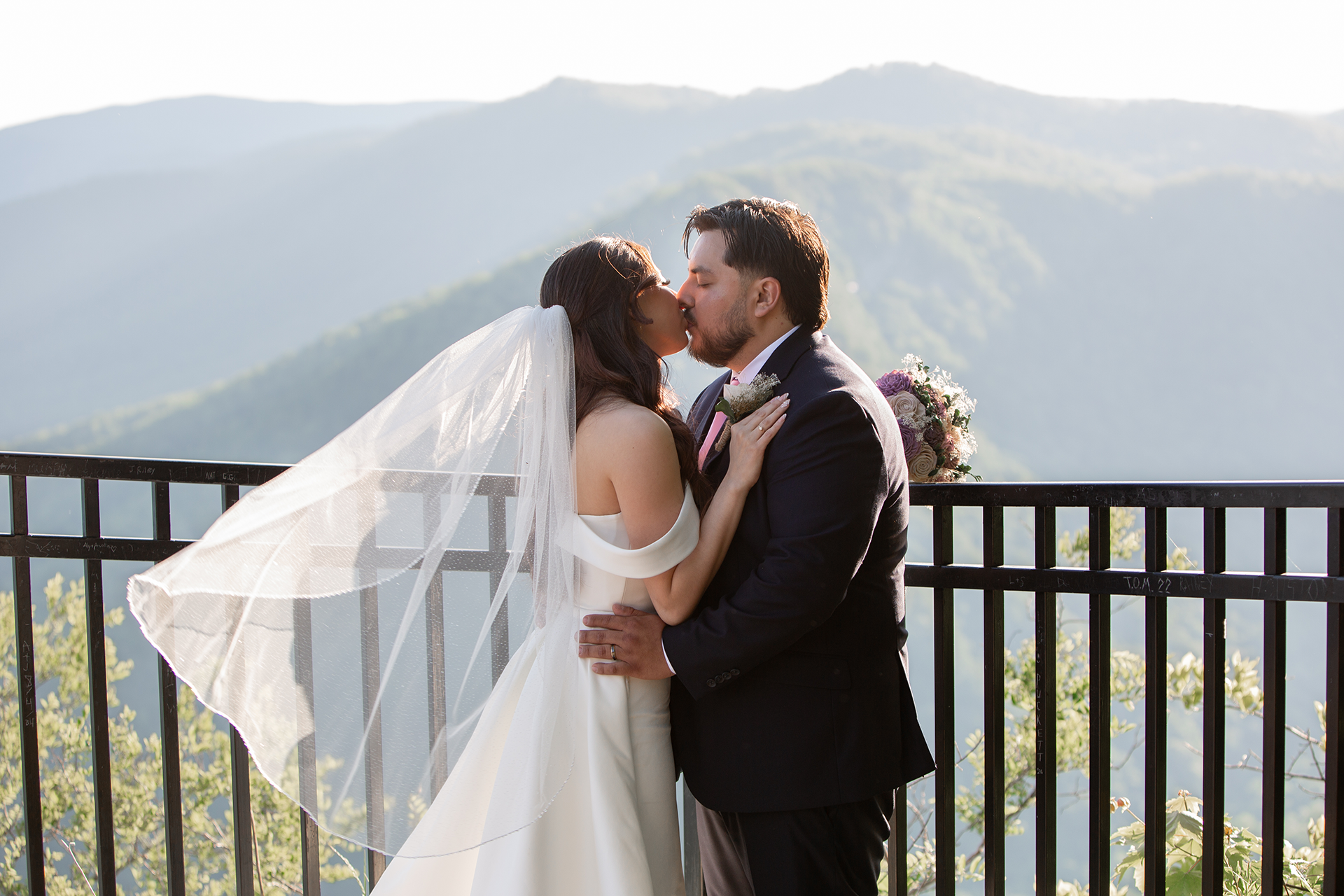 Elopement at Caesars Head State Park | Jasmine &amp; Ezequiel