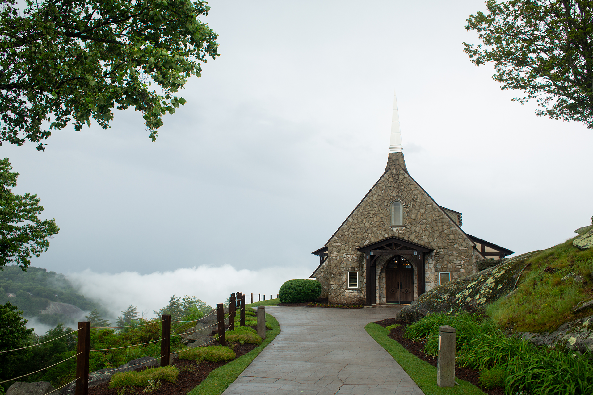 Wedding at Cliffs at Glassy Chapel | Christine Scott Photography