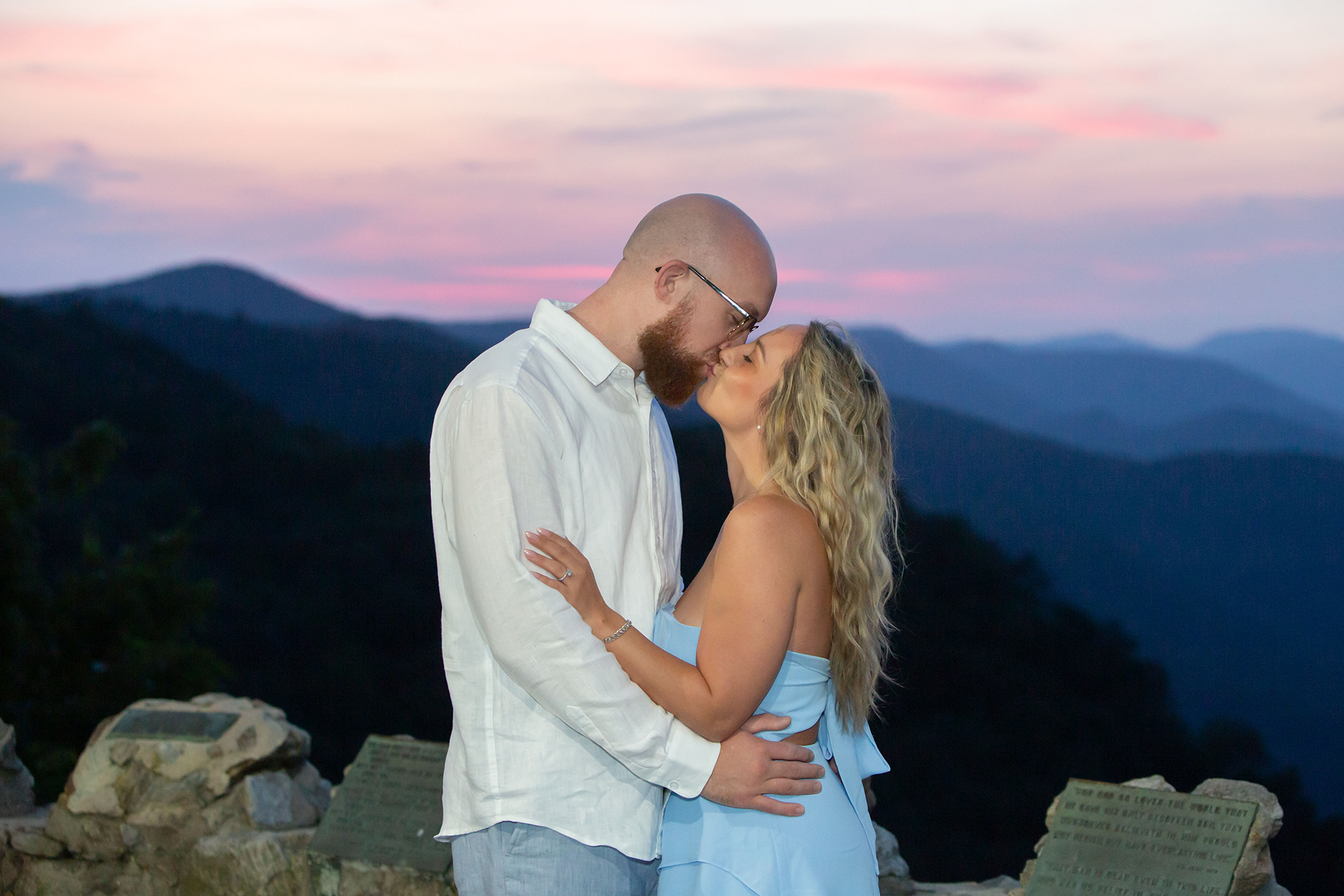Engagement photos at Symmes Chapel | Christine Scott Photography