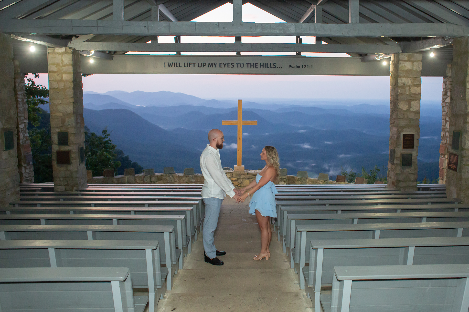 Engagement photos at Pretty Place | Christine Scott Photography