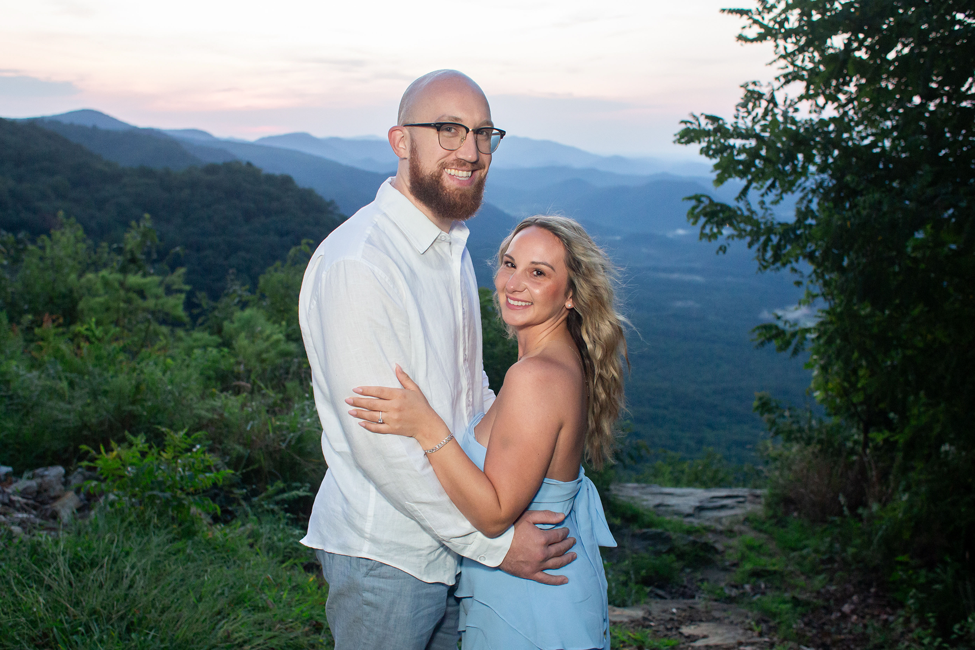 Engagement photos at Symmes Chapel | Christine Scott Photography