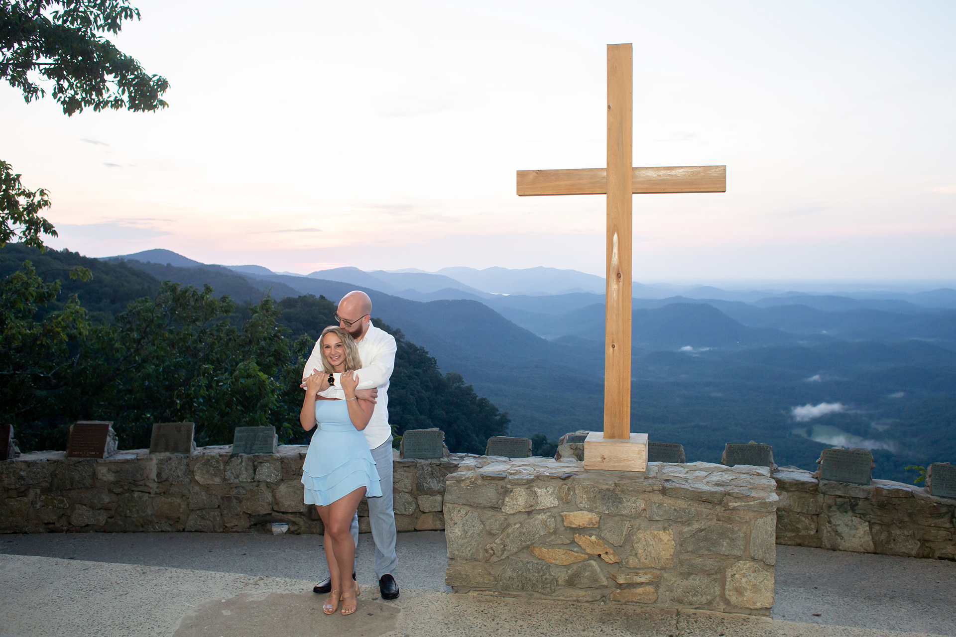 Engagement photos at Pretty Place | Christine Scott Photography