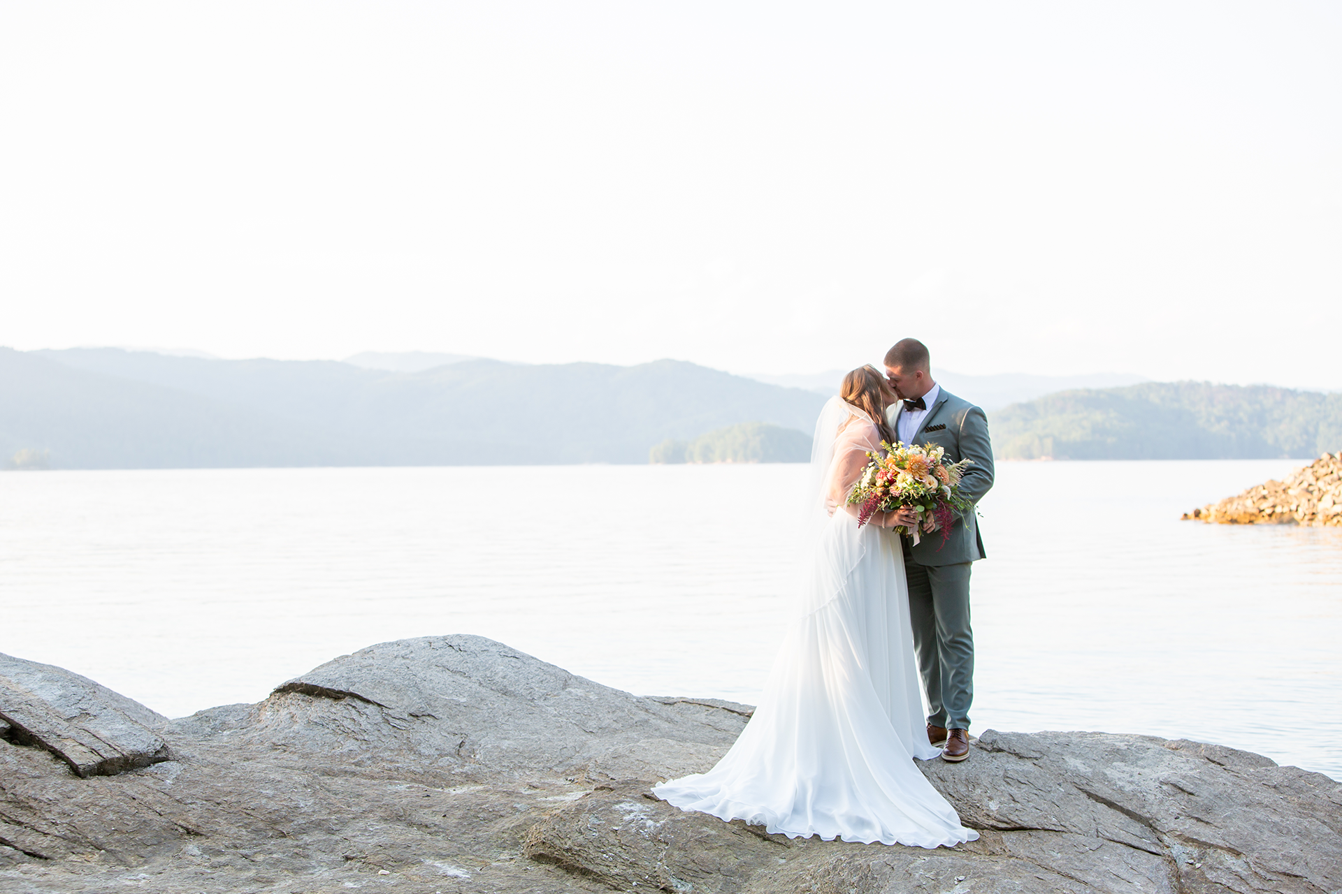 Devils Fork State Park Wedding | Christine Scott Photography