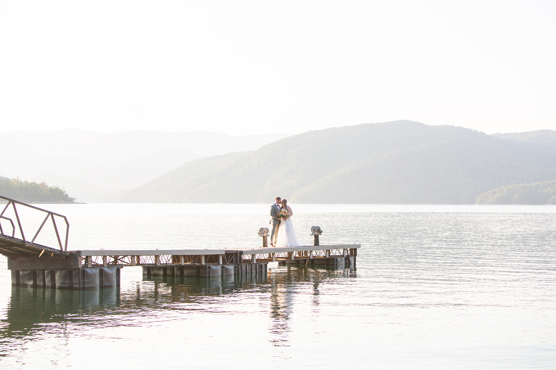 Elope at Lake Jocassee | Christine Scott Photography