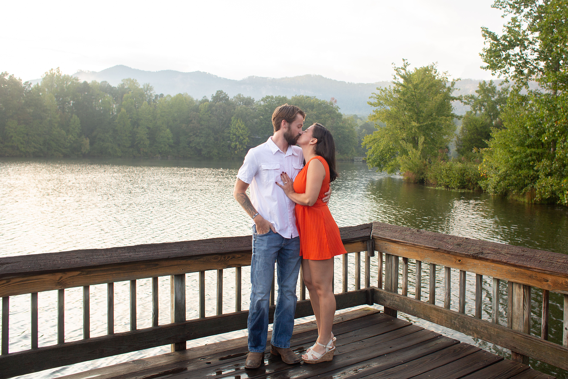Engagement photos at Table Rock State Park | Christine Scott Photography