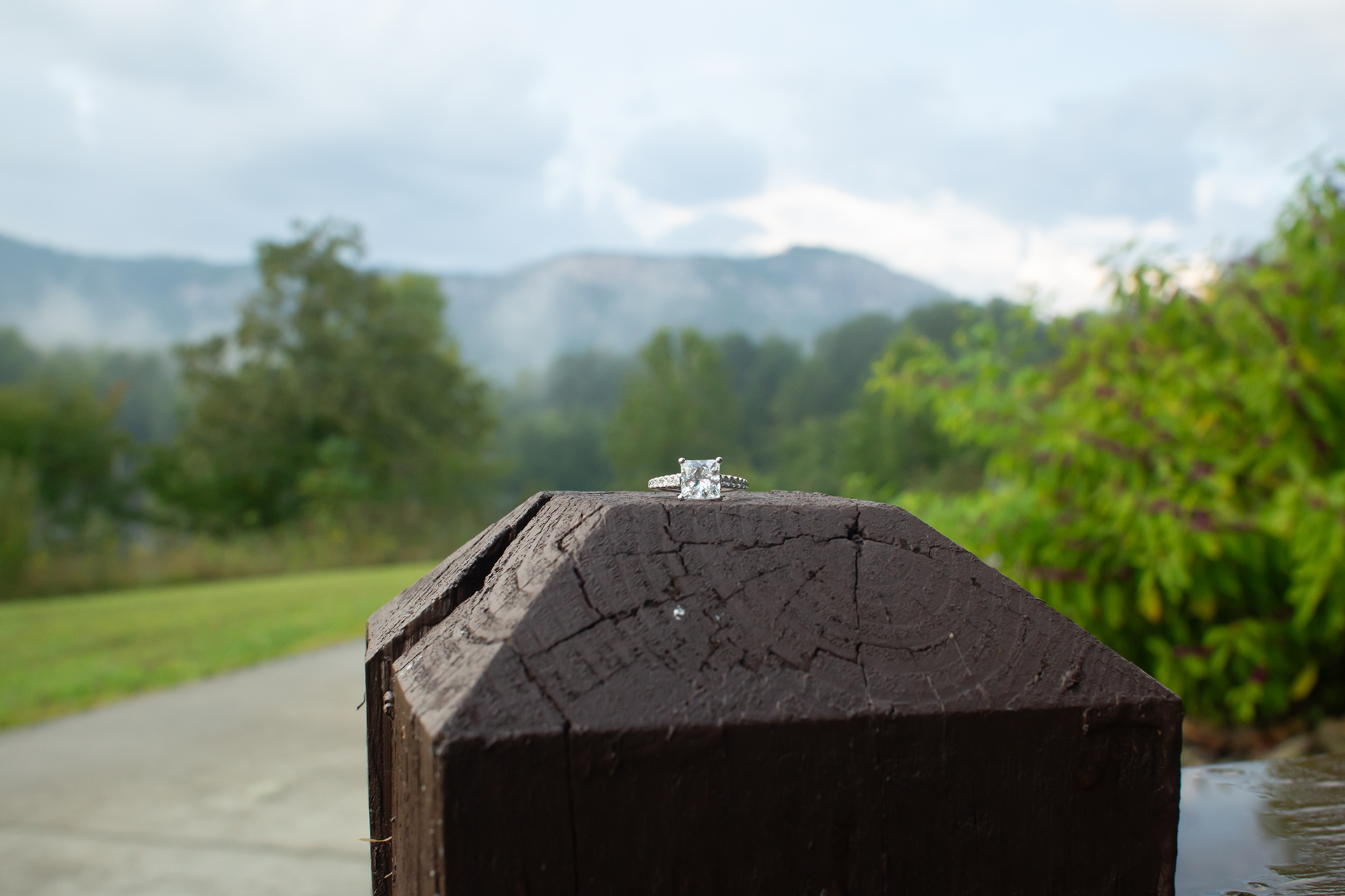 Engagement photos at Table Rock State Park | Christine Scott Photography