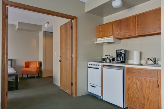 Guest-Suite3.jpg