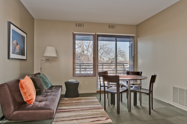Guest-Suite2.jpg