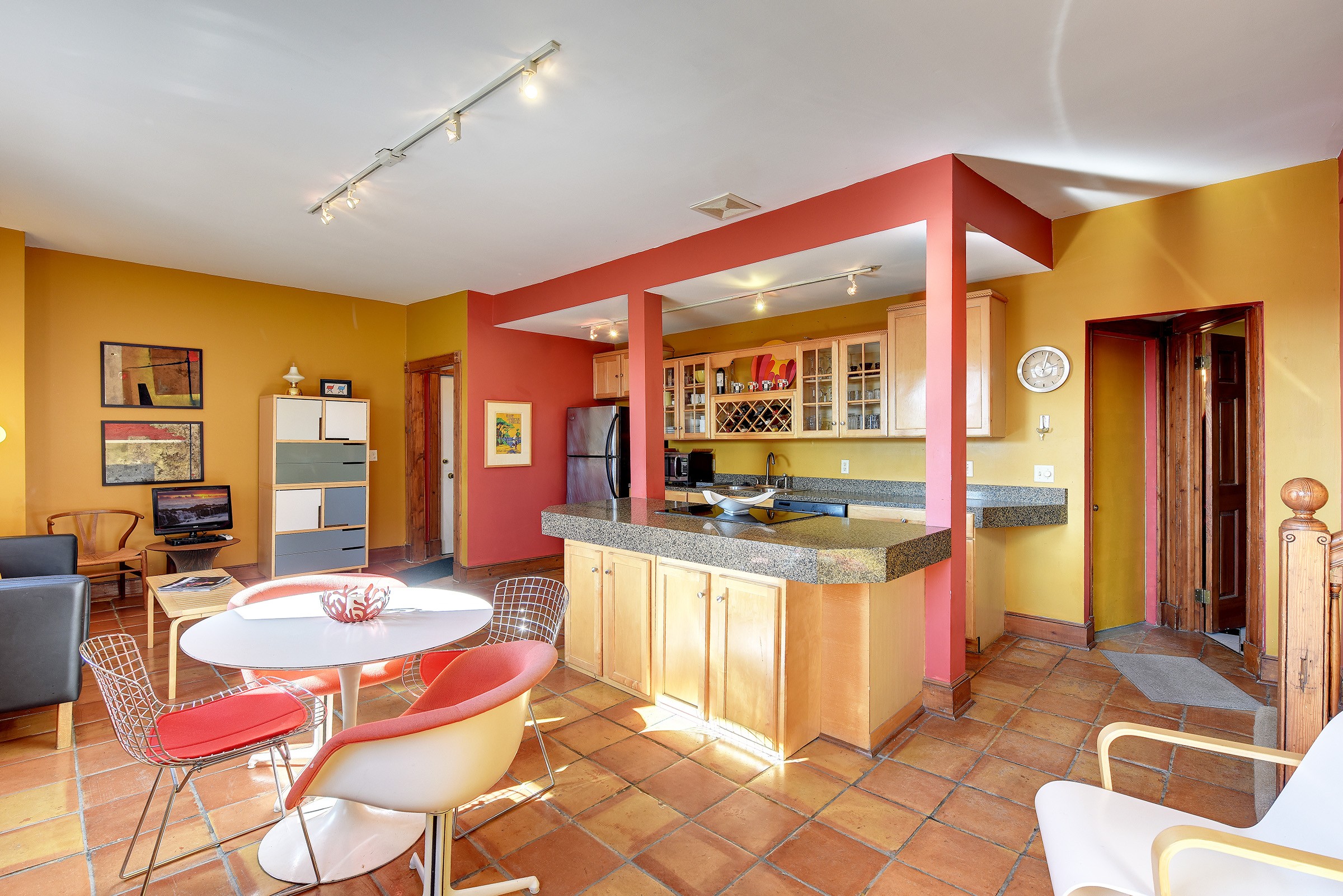 307Ridgewood#5_010.jpg