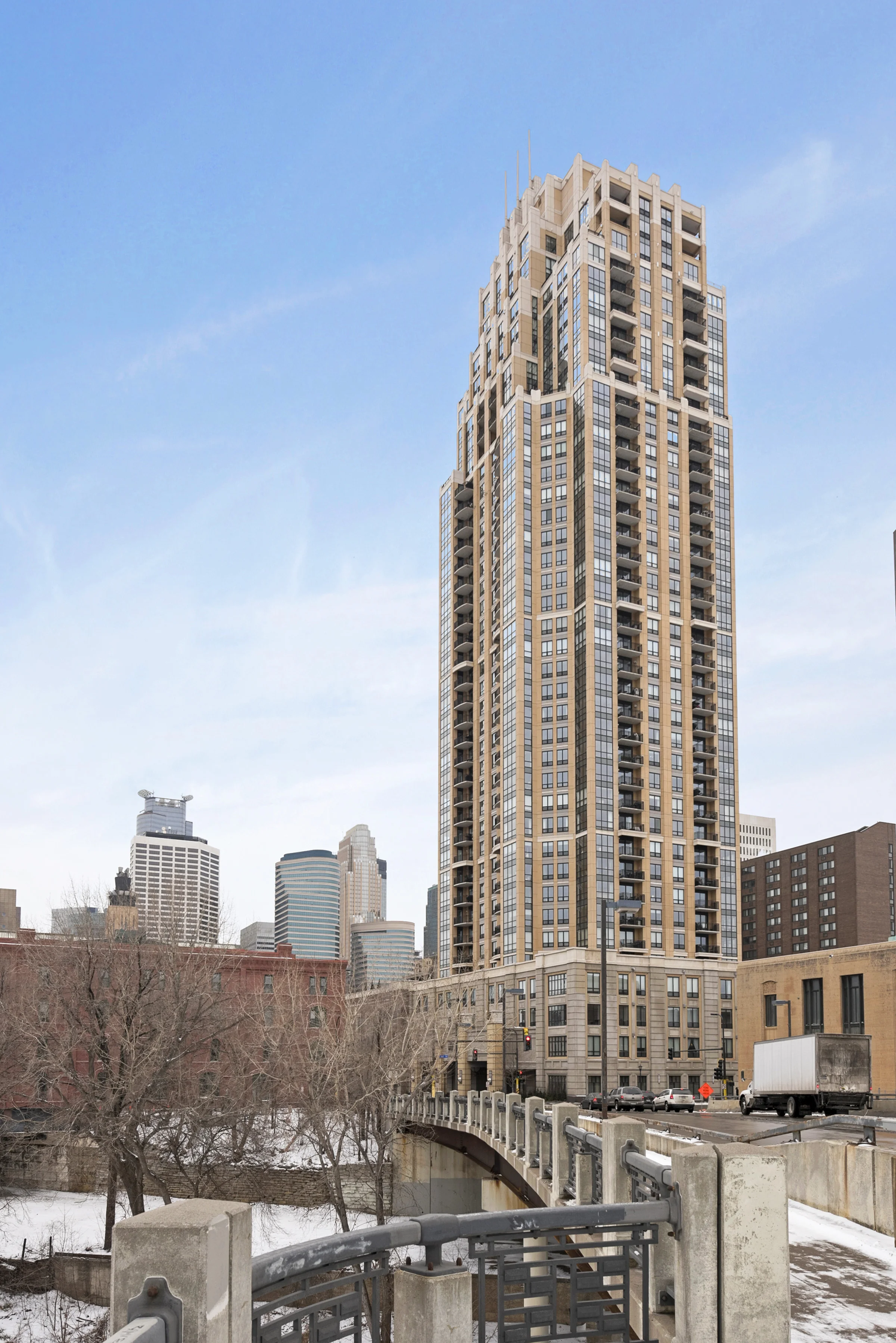Carlyle1507_002.jpg