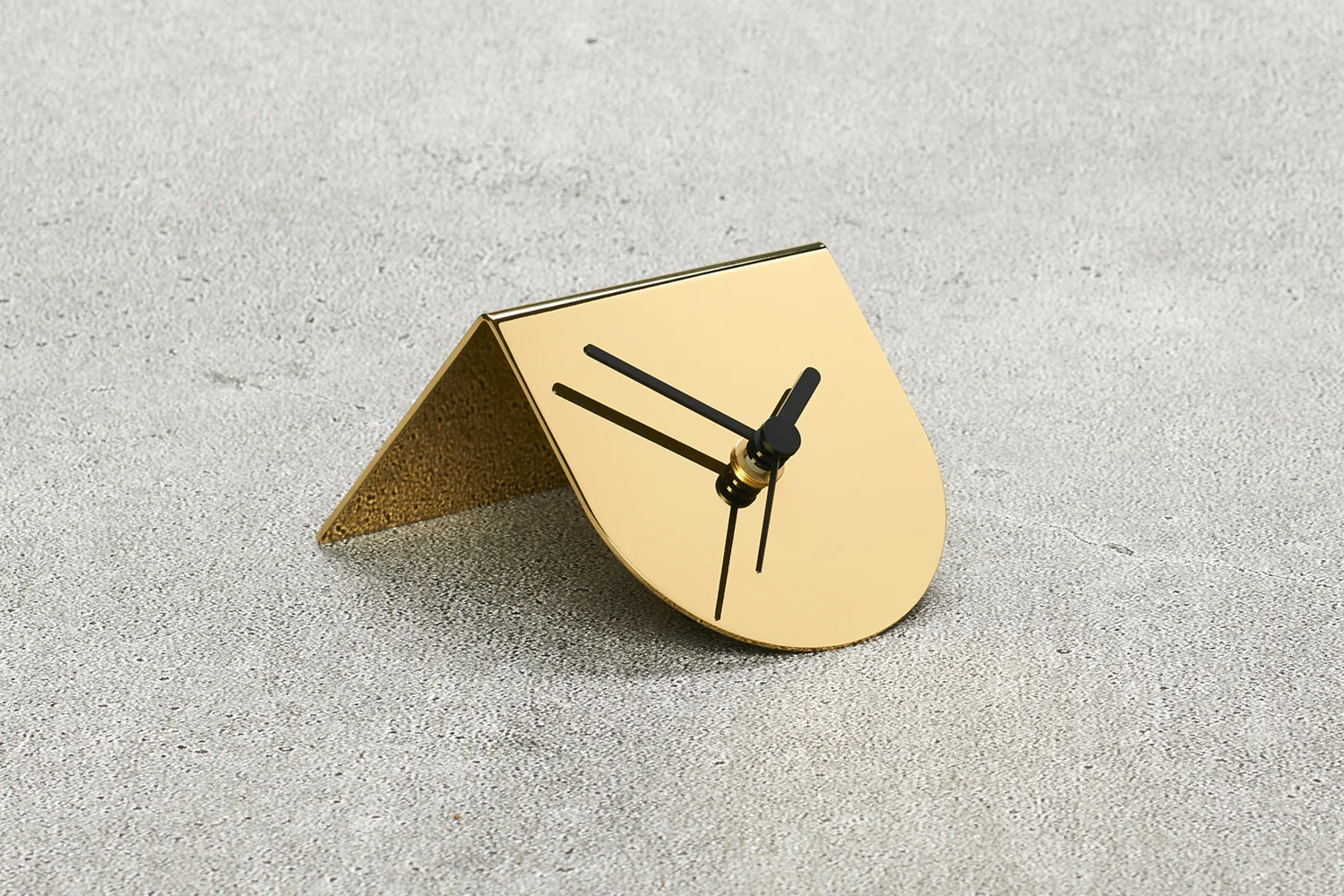 David_Weatherhead_Half_Clock_ByShop.jpg