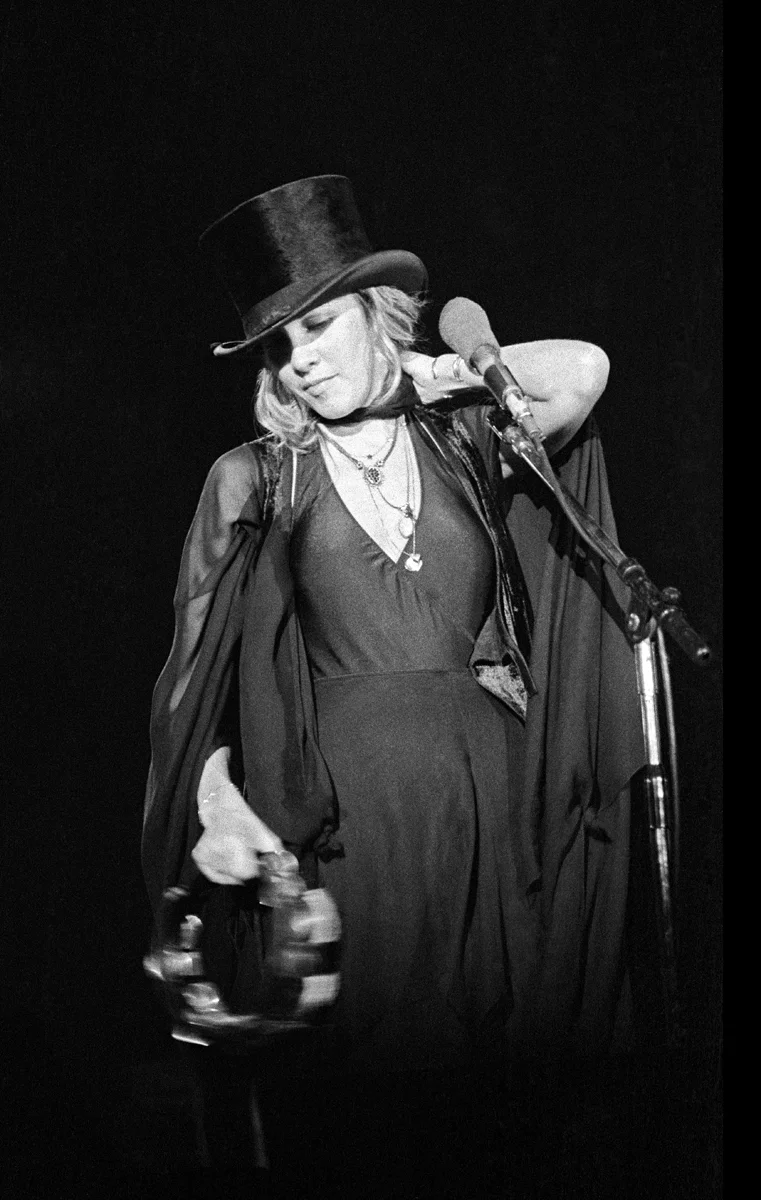 Stevie Nicks performing in 1975. James Shive / Shive Archive. Concert photograph.