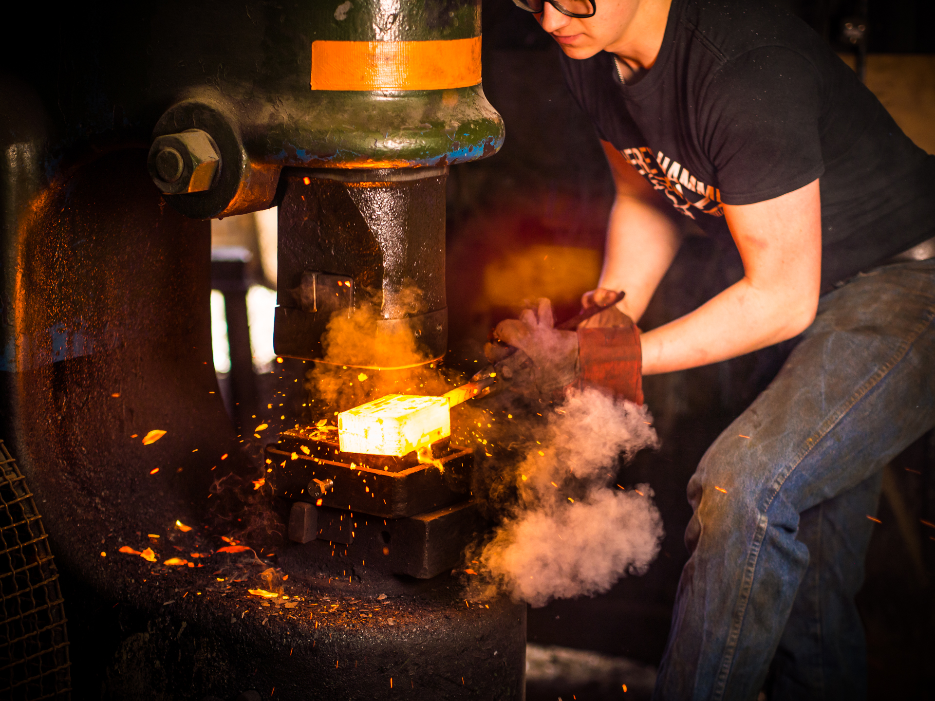 Alec Steele forging 