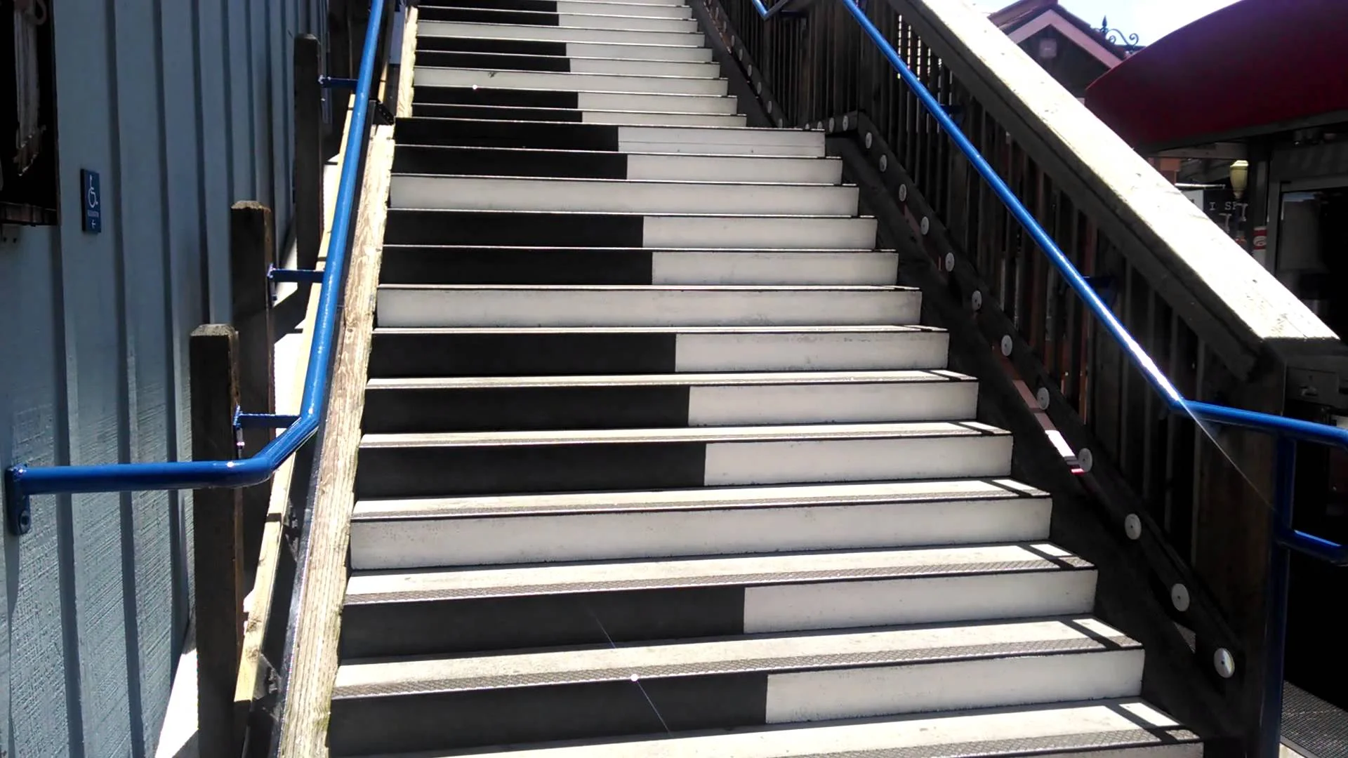 musicalstairs.jpg