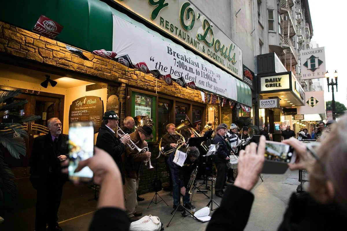 Longtime SF drinking spot Lefty’s finds new home, hopes for hit with changed atmosphere - San Francisco Chronicle