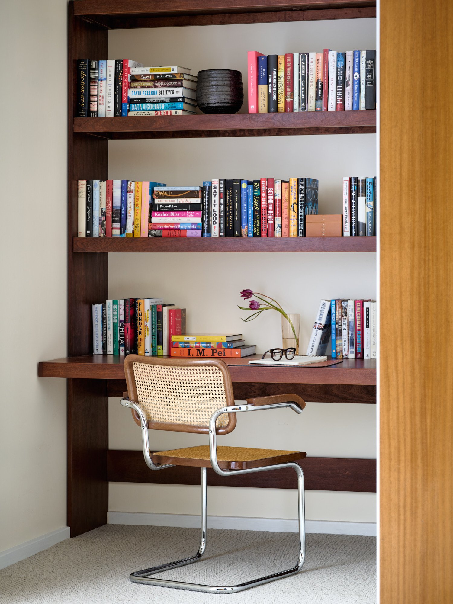 AnjaPark_4-4-2025_UniversityGreenCondominiums_ReadingNook_Final_LowResolution.jpg