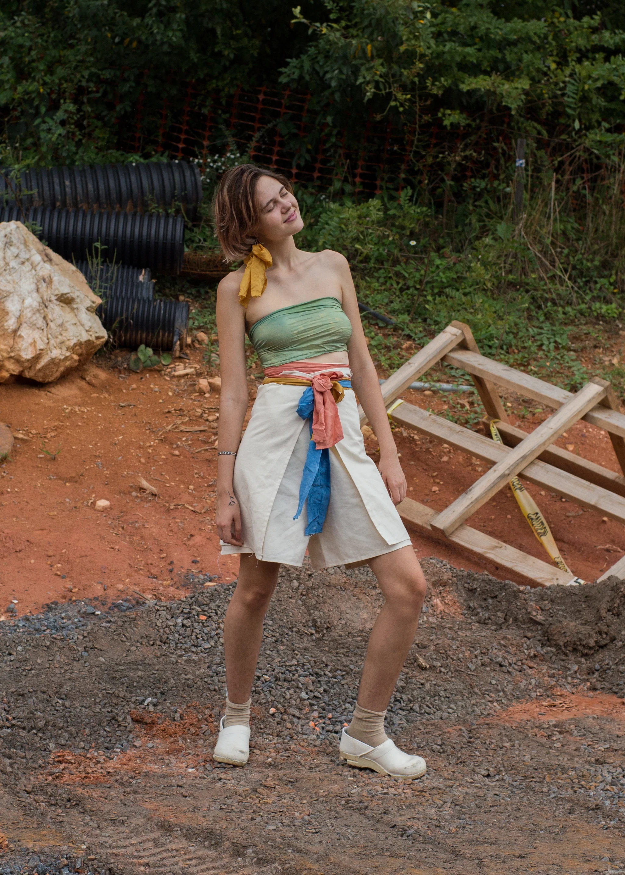   Bow earring  +  Tulip shorts  with  Scarftop , Osage orange, Indigo, Goldenrod, Quebracho red, Lac on silk, Raw canvas   