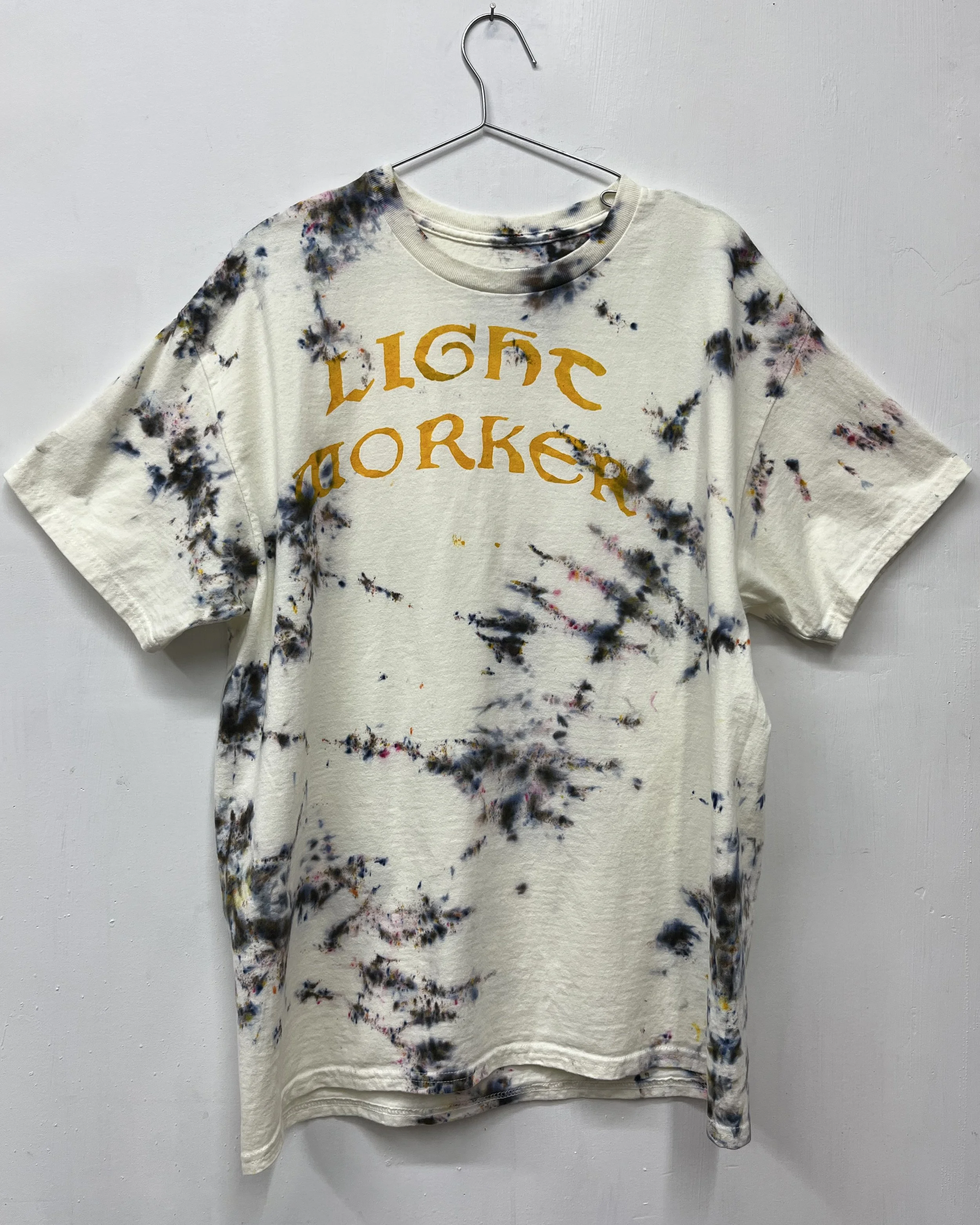 tshirt_lightworker_L.jpg