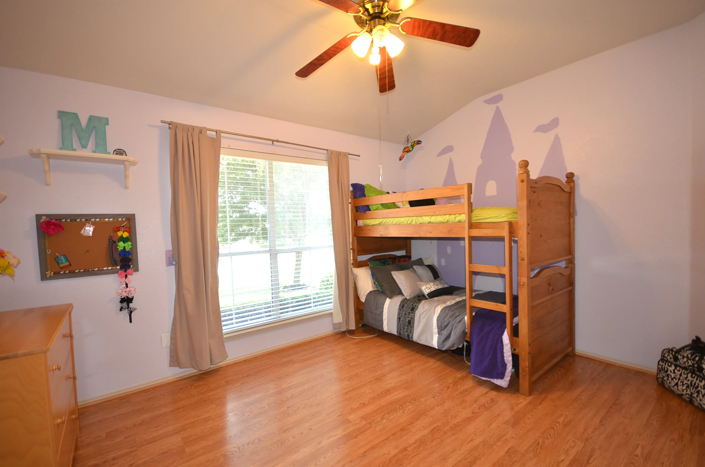 bed1.jpg