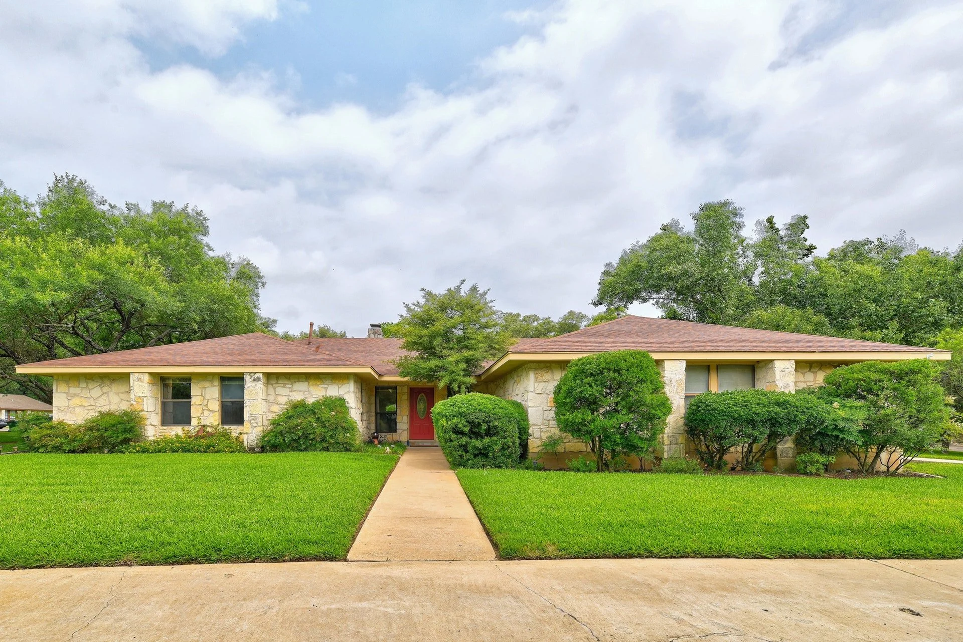 001-313135-1804 West Creek-001_7755523.jpg