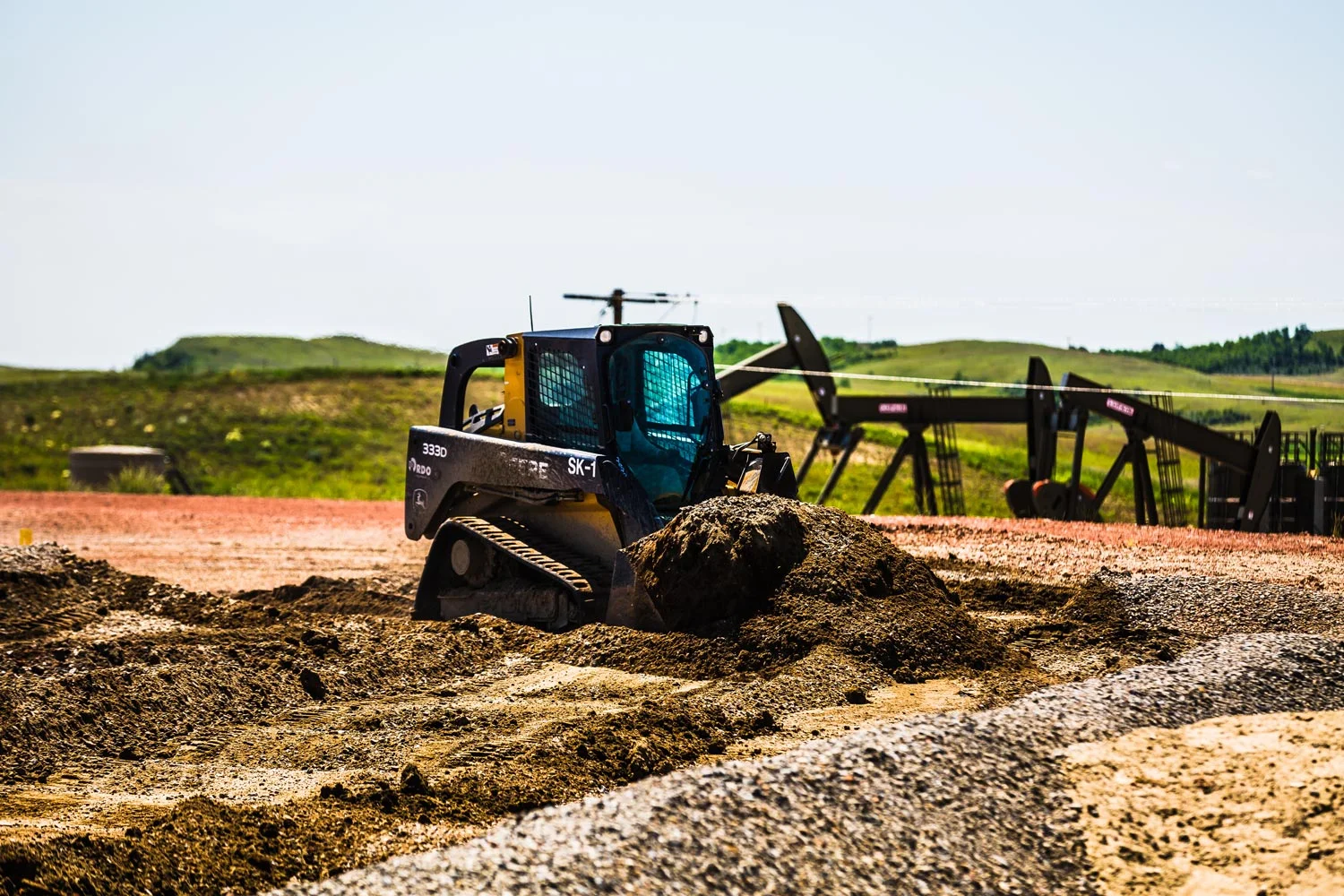 Services Twin Services Oilfield Roustabout and Pipeline Services Williston, North Dakota