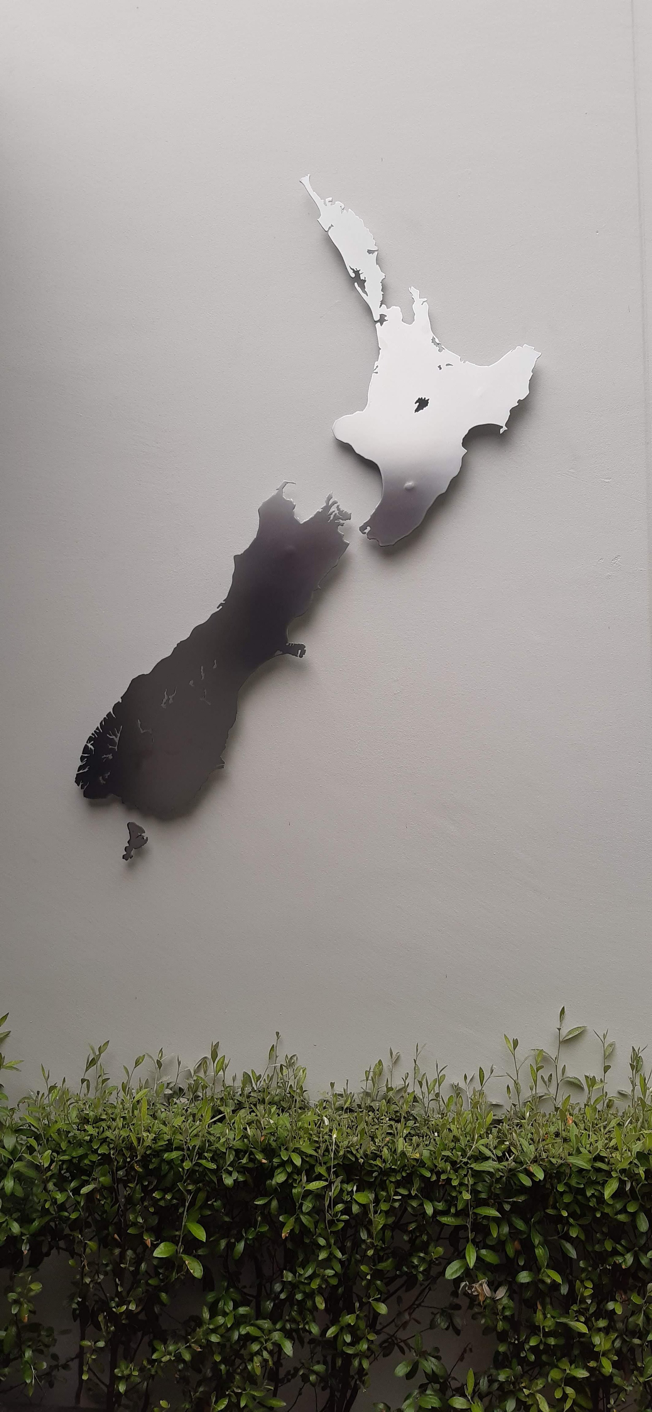 'NZ'