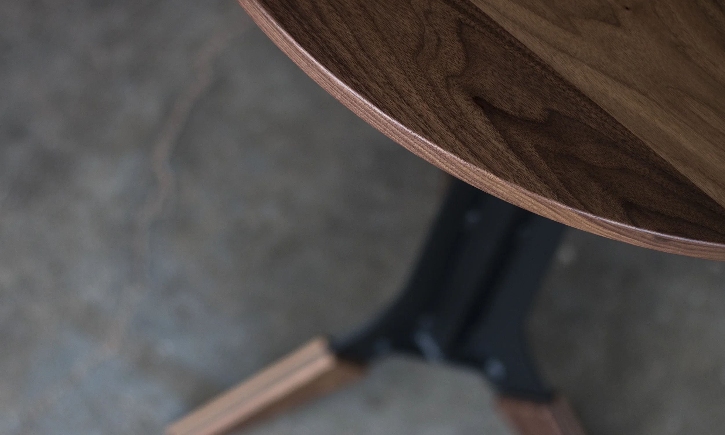 Walton_TallPedestal_3.jpg