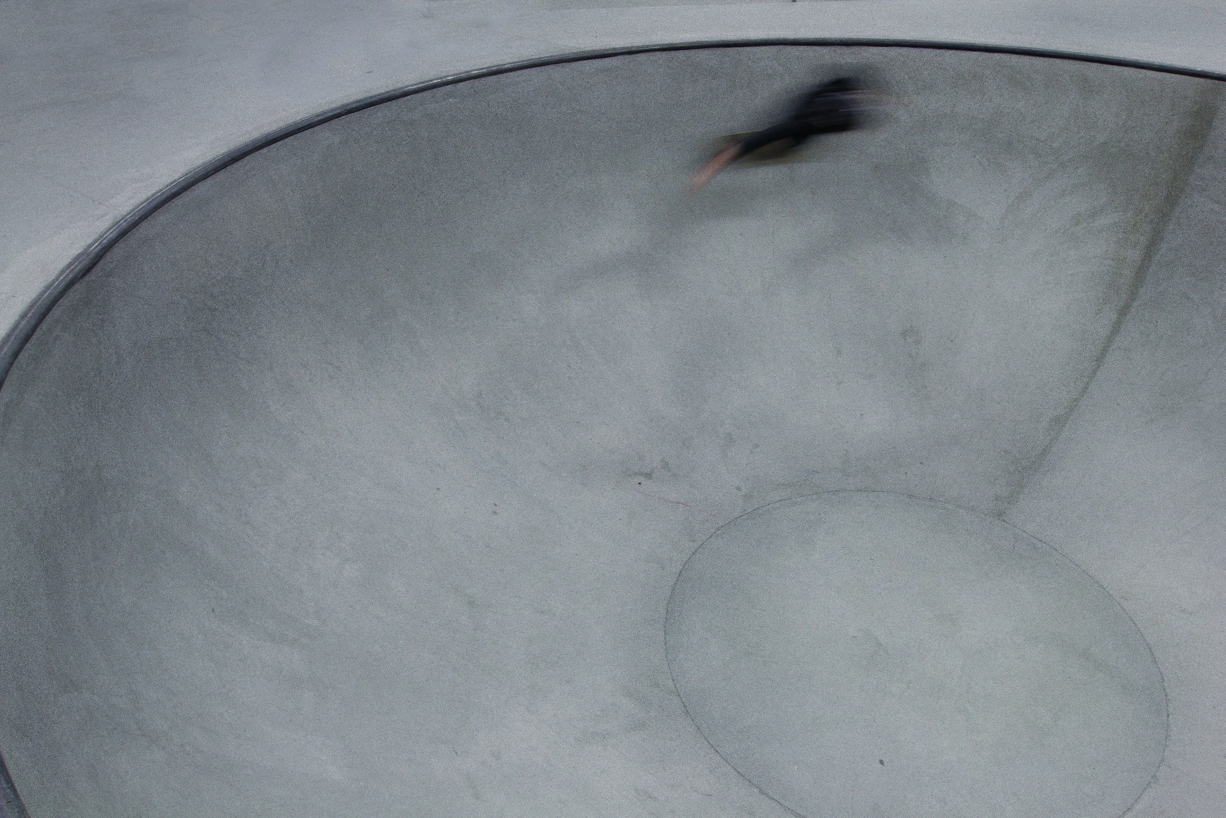 TARIK / SKATEBOARD