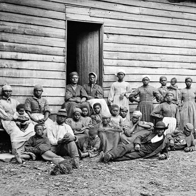 🙏🏻 Repost from @wellreadblackgirl
&bull;
‪Today marks the 150th anniversary of #Juneteenth - the day that brought freedom to Black folks from slavery in Texas. Let us rest and honor the resilience of our ancestors 🖤‬ #wellreadblackgirl #FreedomDay