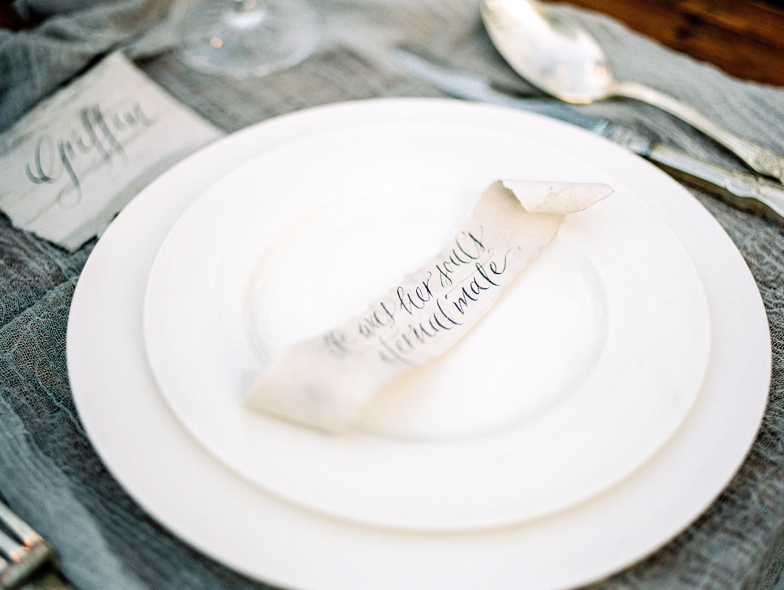 Photography: Lissa Ryan Photography | Planning: The Velvet Veil | Paper & Calligraphy: Spurlé Gul Studio