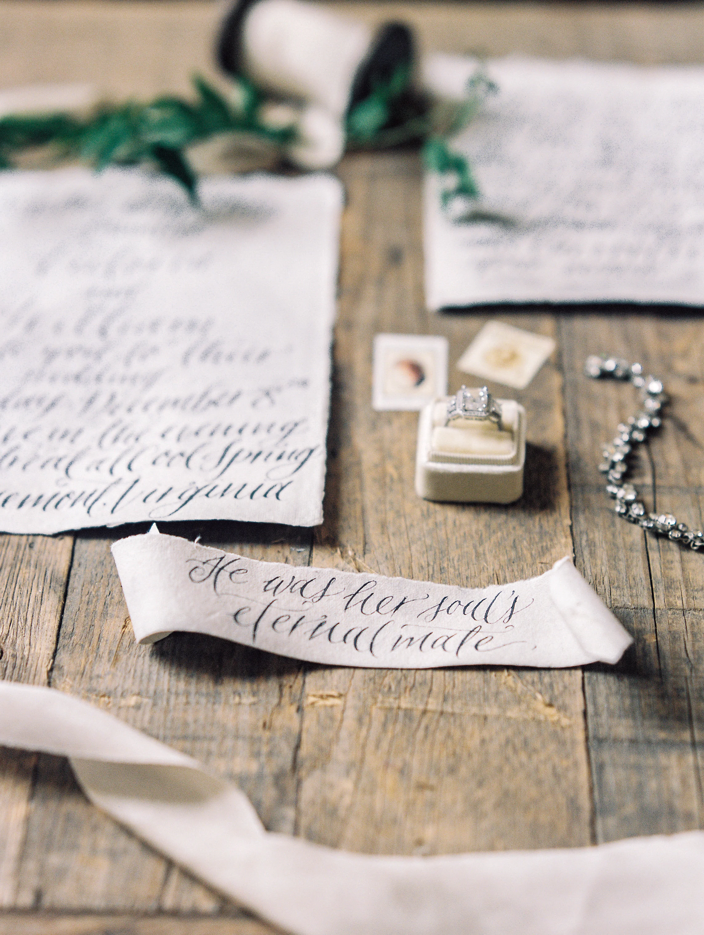 Photography: Lissa Ryan Photography | Planning: The Velvet Veil | Paper & Calligraphy: Spurlé Gul Studio | Florals: La Fleur du Jour