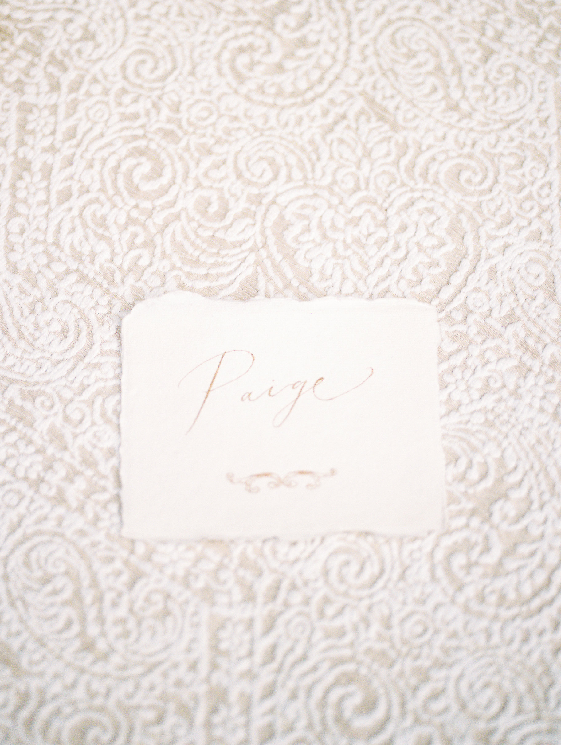 Paper Goods & Calligraphy: Spurlé Gul Studio | Photography: Lissa Ryan Photography | Planning & Creative Direction: Claire Duran Wedding & Events | Venue: Dover Hall Estate