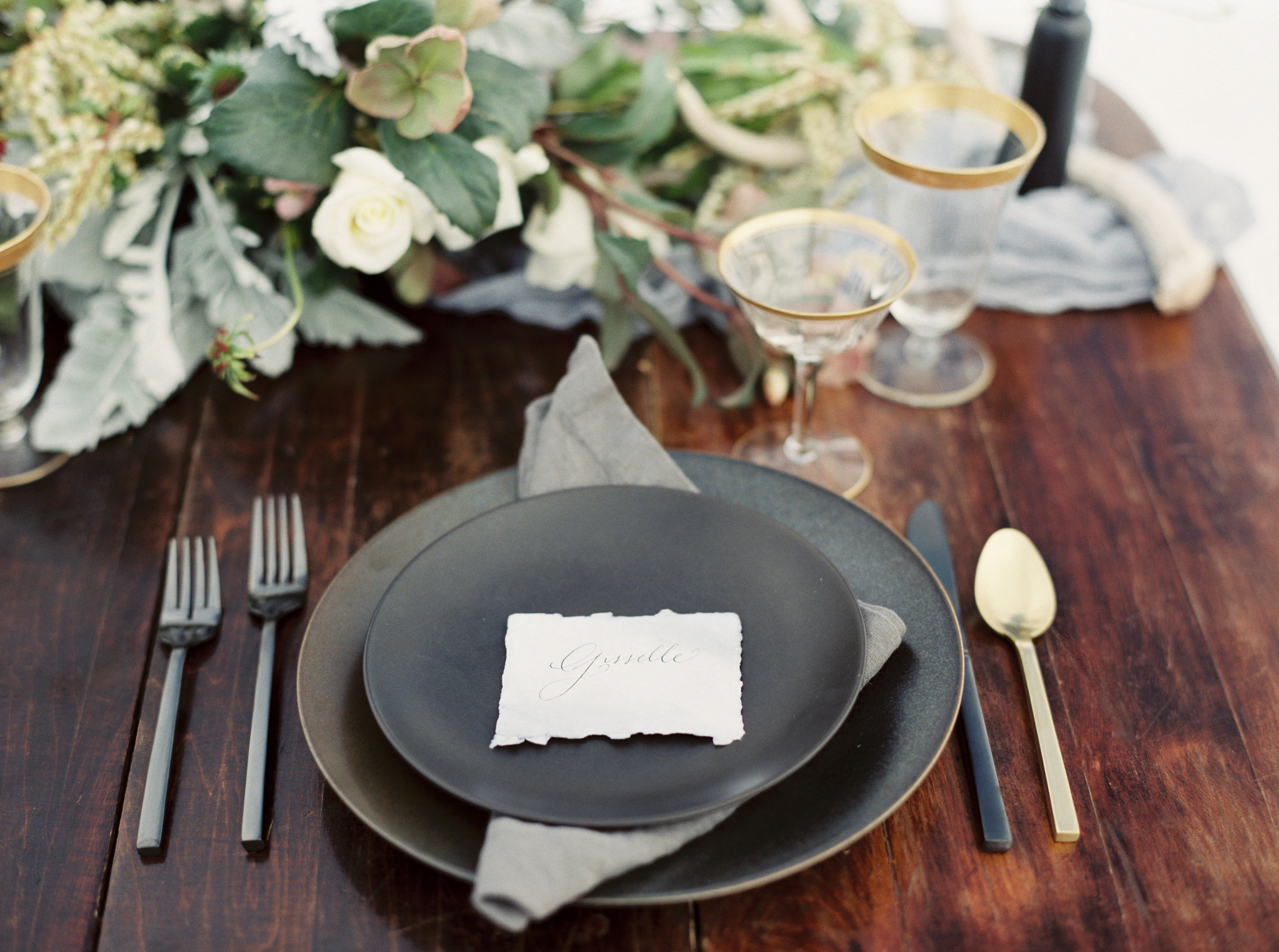 Paper Goods & Calligraphy: Spurlé Gul Studio | Photography: Simply Sarah Photography | Planning & Styling: Bash Bozeman