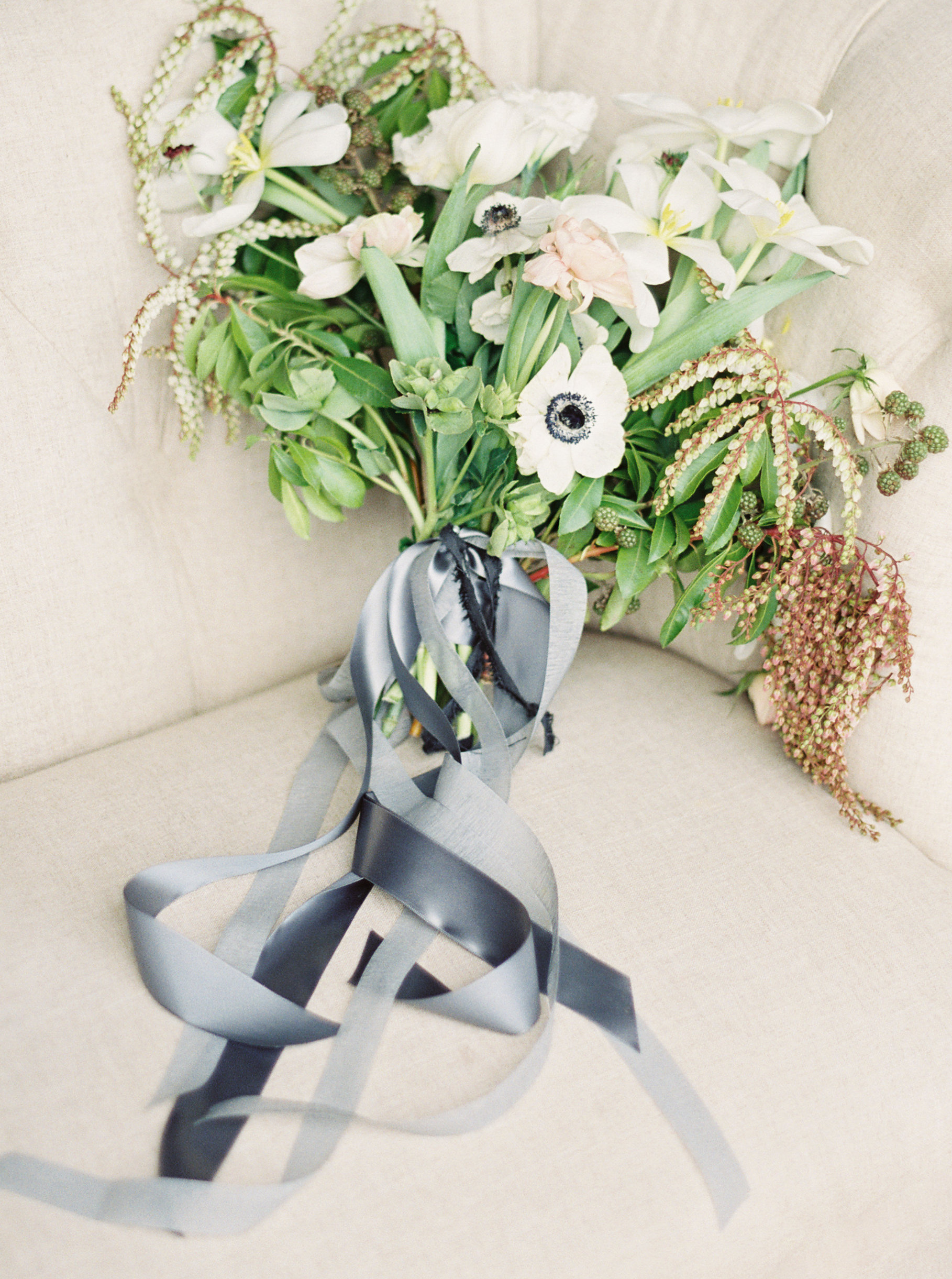 Photography: Simply Sarah Photography | Planning & Styling: Bash Bozeman | Calligraphy: Spurlé Gul Studio | Flowers: Labellum