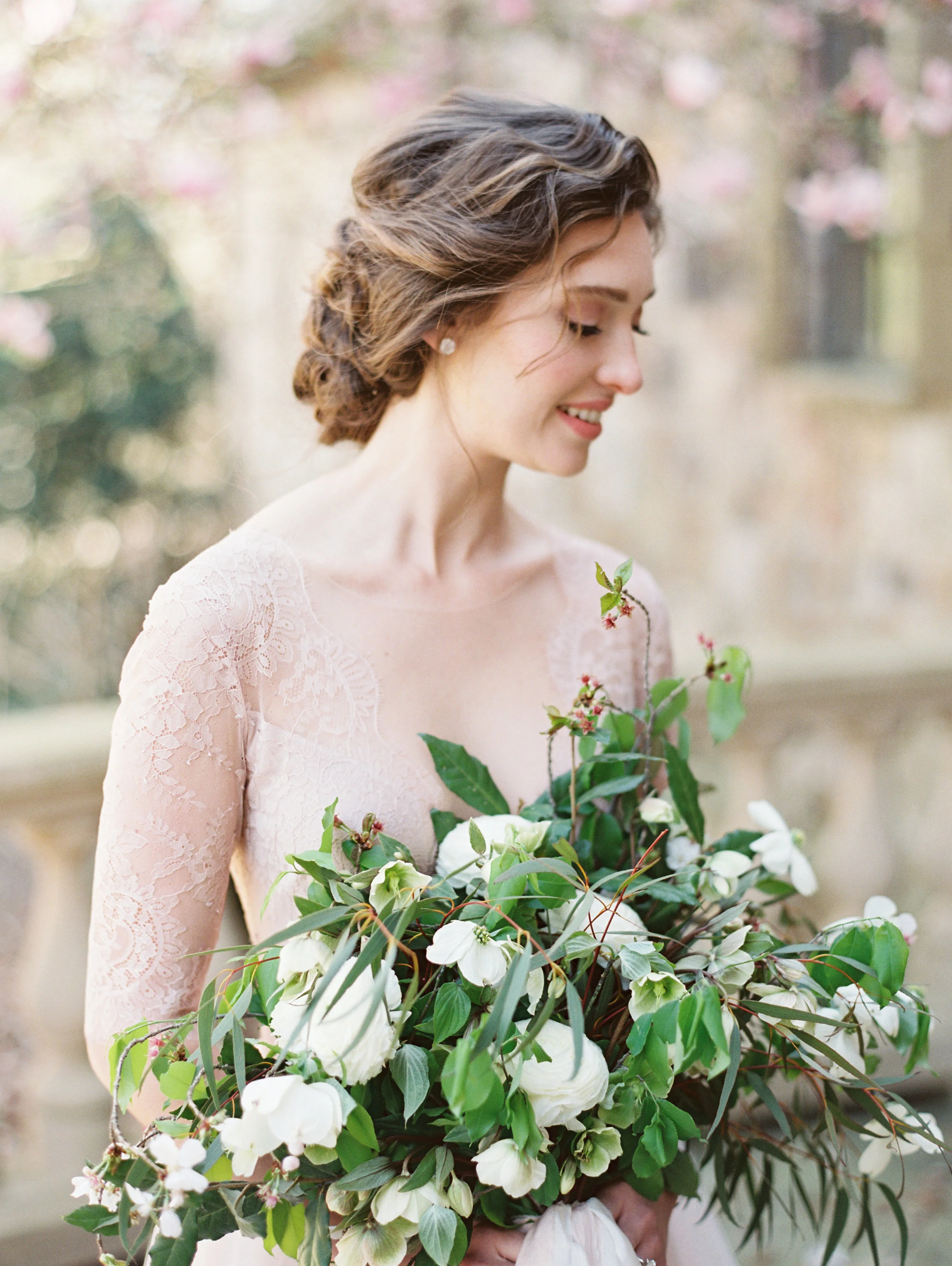 Photography: Simply Sarah Photography | Event Styling & Florals: Elleson Events | Paper Goods & Calligraphy: Spurlé Gul Studio | Venue: The Farm At High Shoals