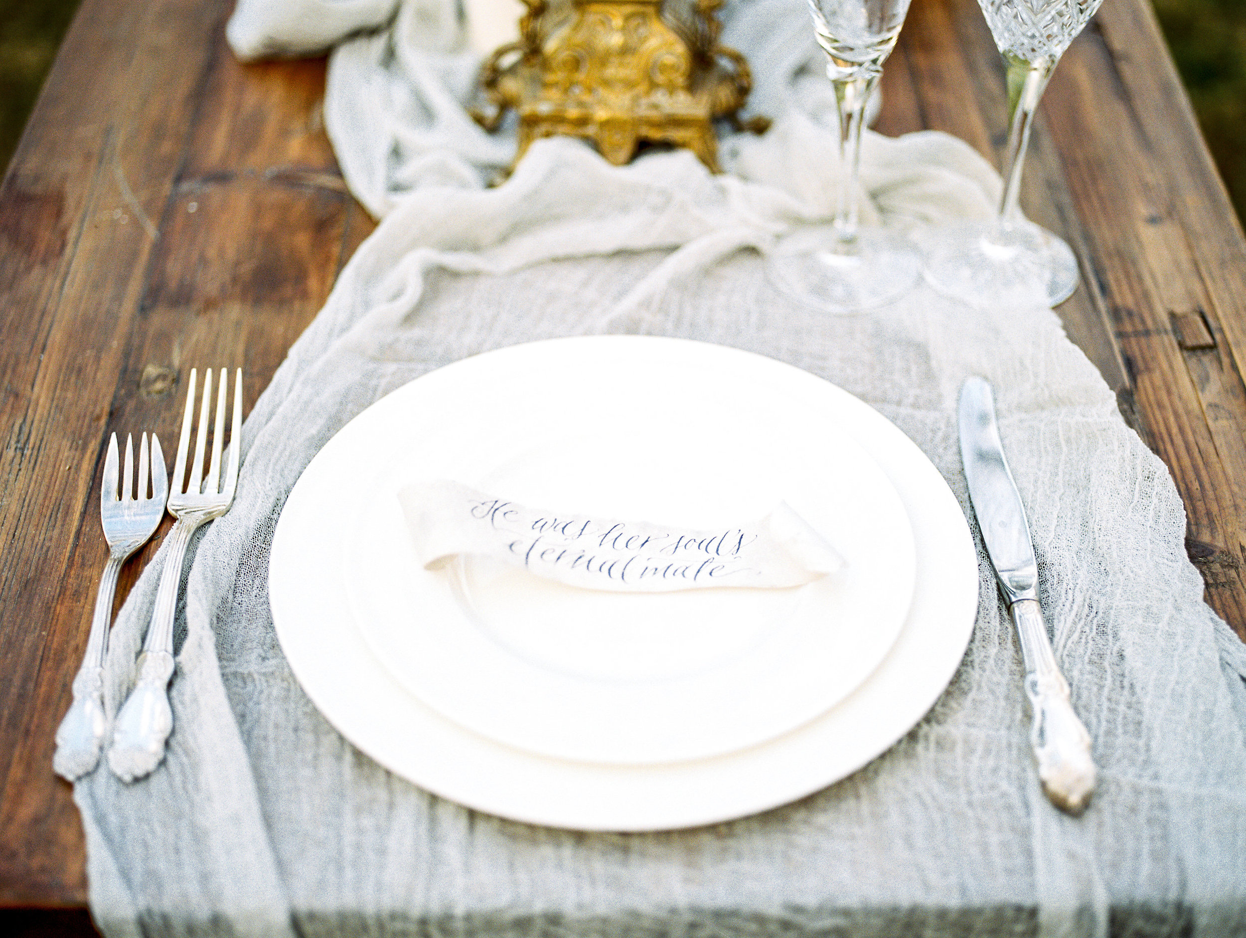 Photography: Lissa Ryan Photography | Planning: The Velvet Veil | Paper & Calligraphy: Spurlé Gul Studio 