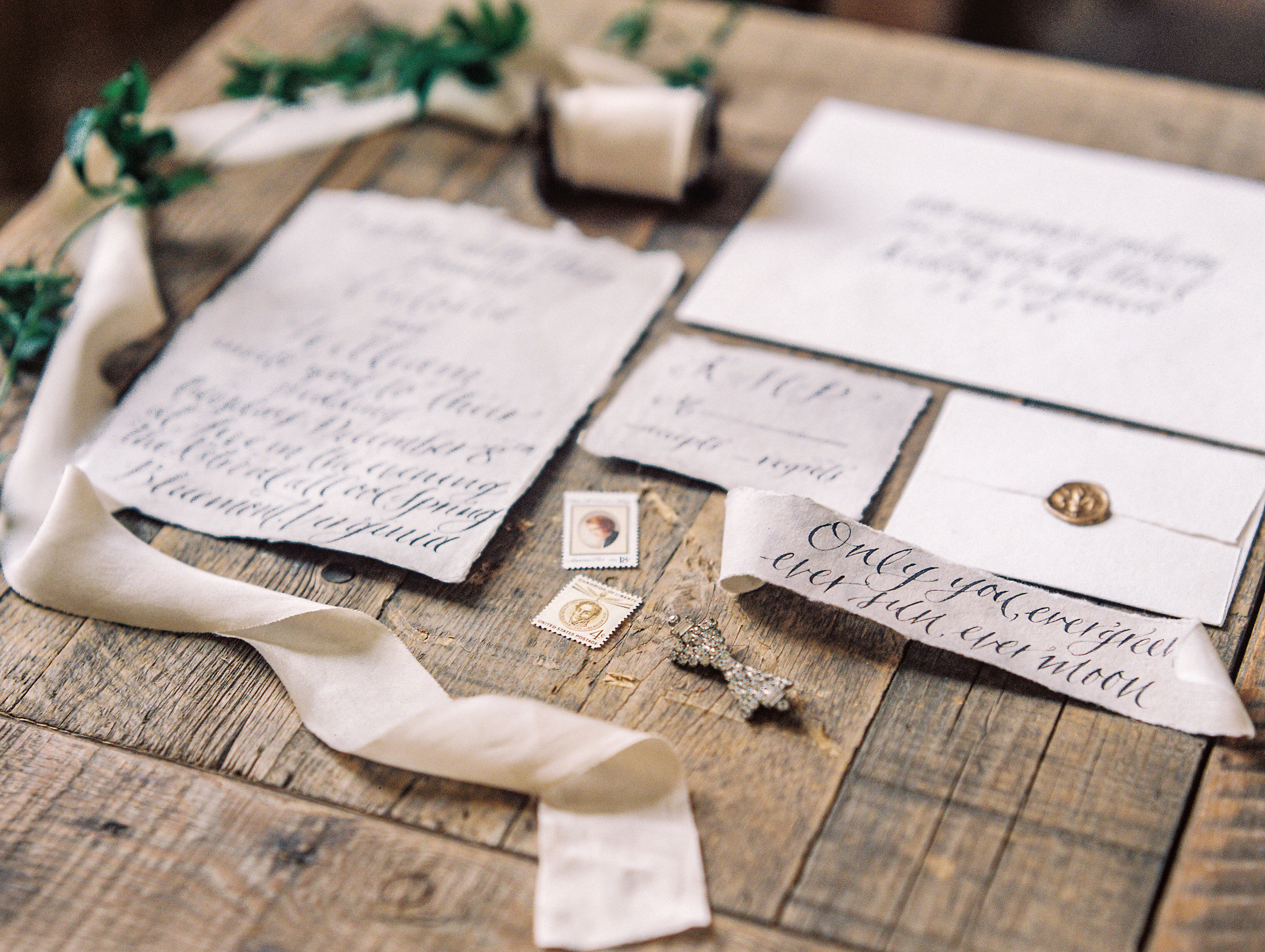 Photography: Lissa Ryan Photography | Planning: The Velvet Veil | Paper & Calligraphy: Spurlé Gul Studio 