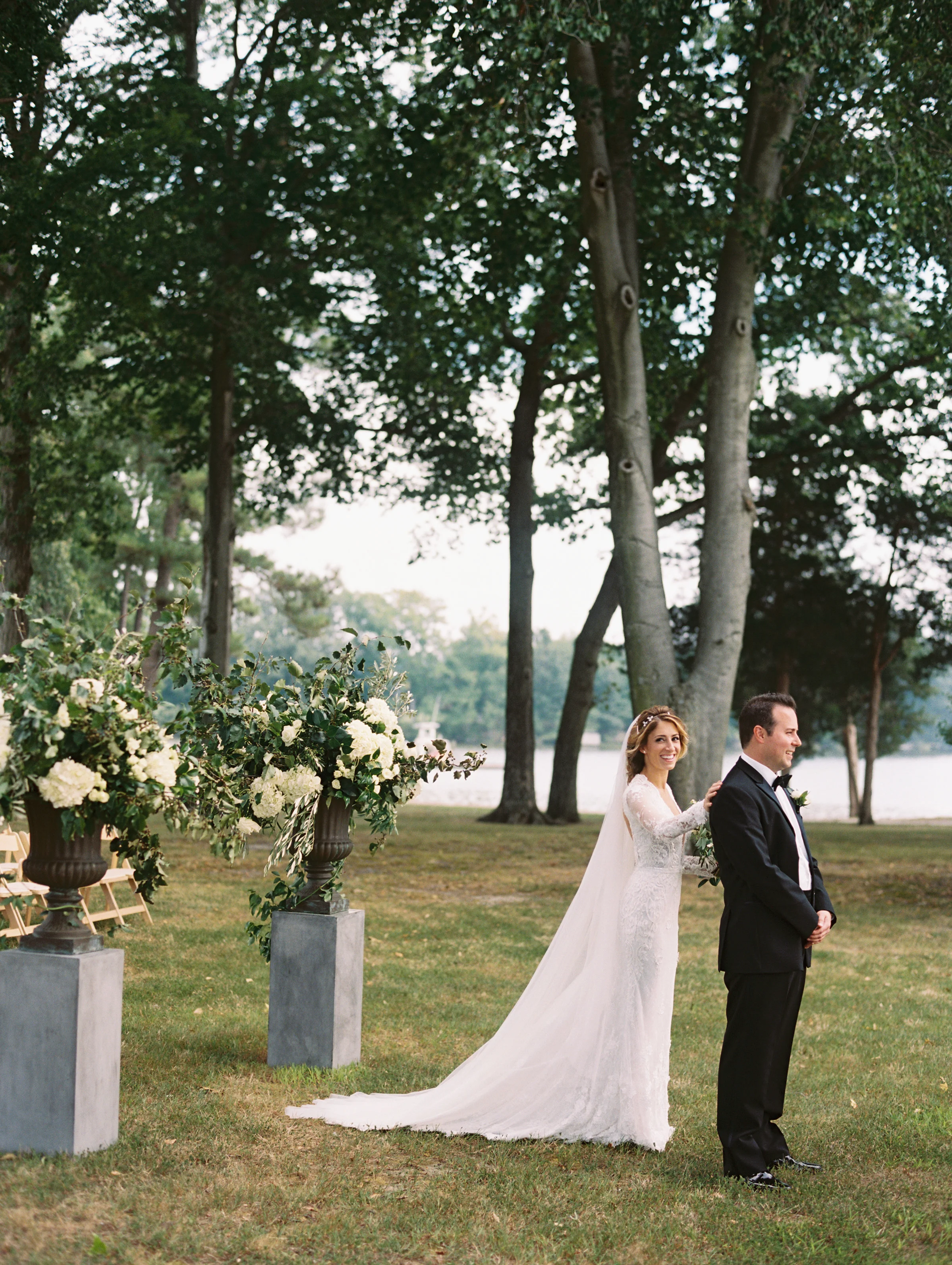 Photography: Lisa Ziesing with Abby Jiu Photography | Planning & Styling: Lauryn Prattes Styling and Events | Handmade Paper & Calligraphy: Spurlé Gul Studio | Florals: Sweet Root Village